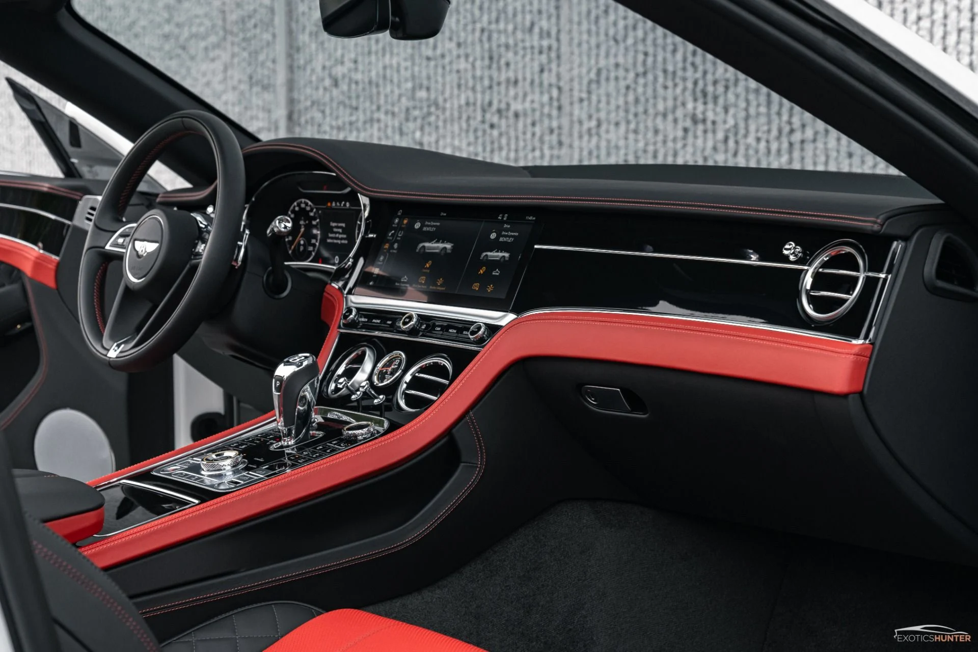 mph001_2451853090_Used_2020_Bentley_Continental_GTC_280_K_MSRP_Mulliner_Blackline_Rotating_Display_1766938877_ae2a3a129f