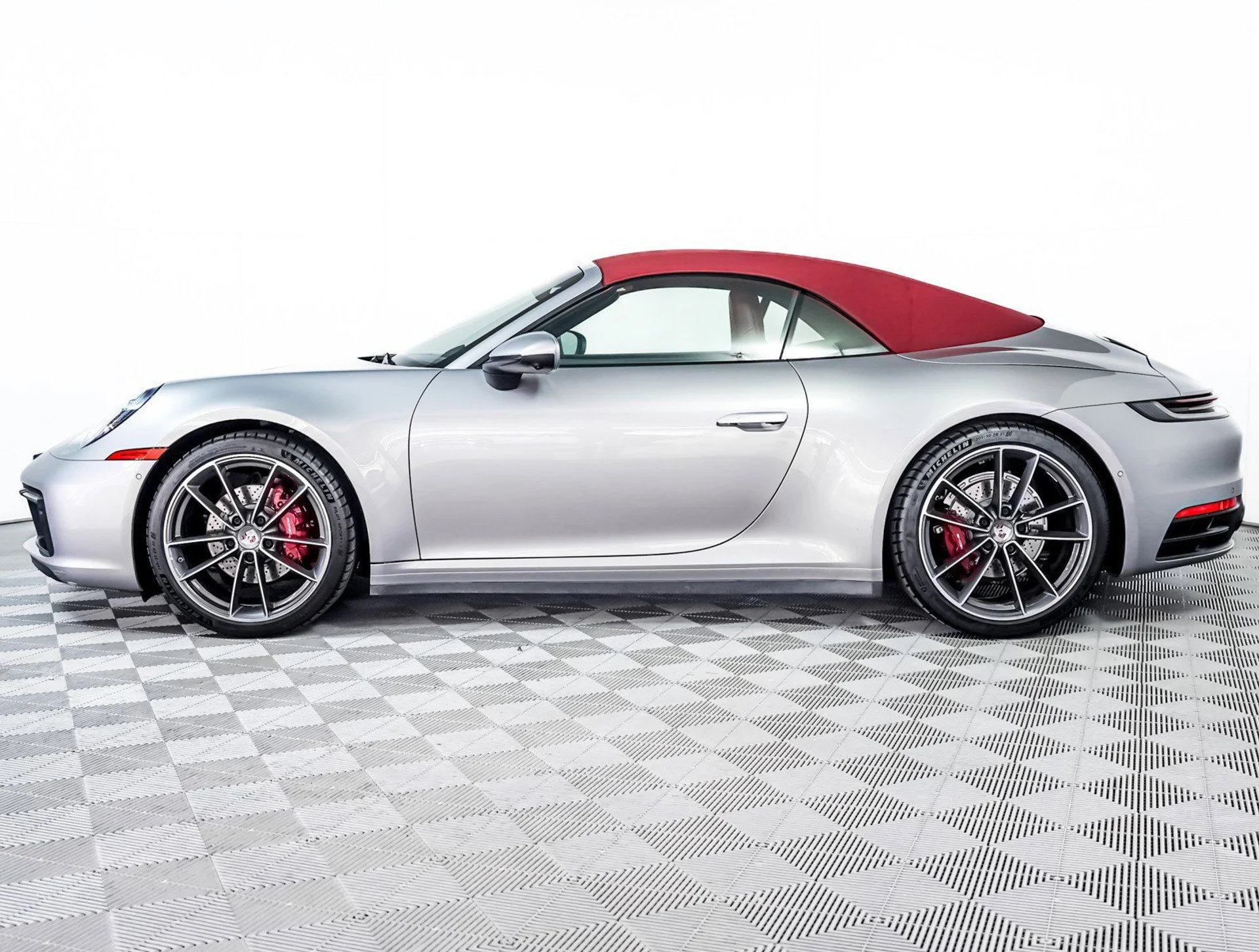 mph001_2460328576_90b1a33db75c51ee9a6d20e16b8fb753_8d93a578ac