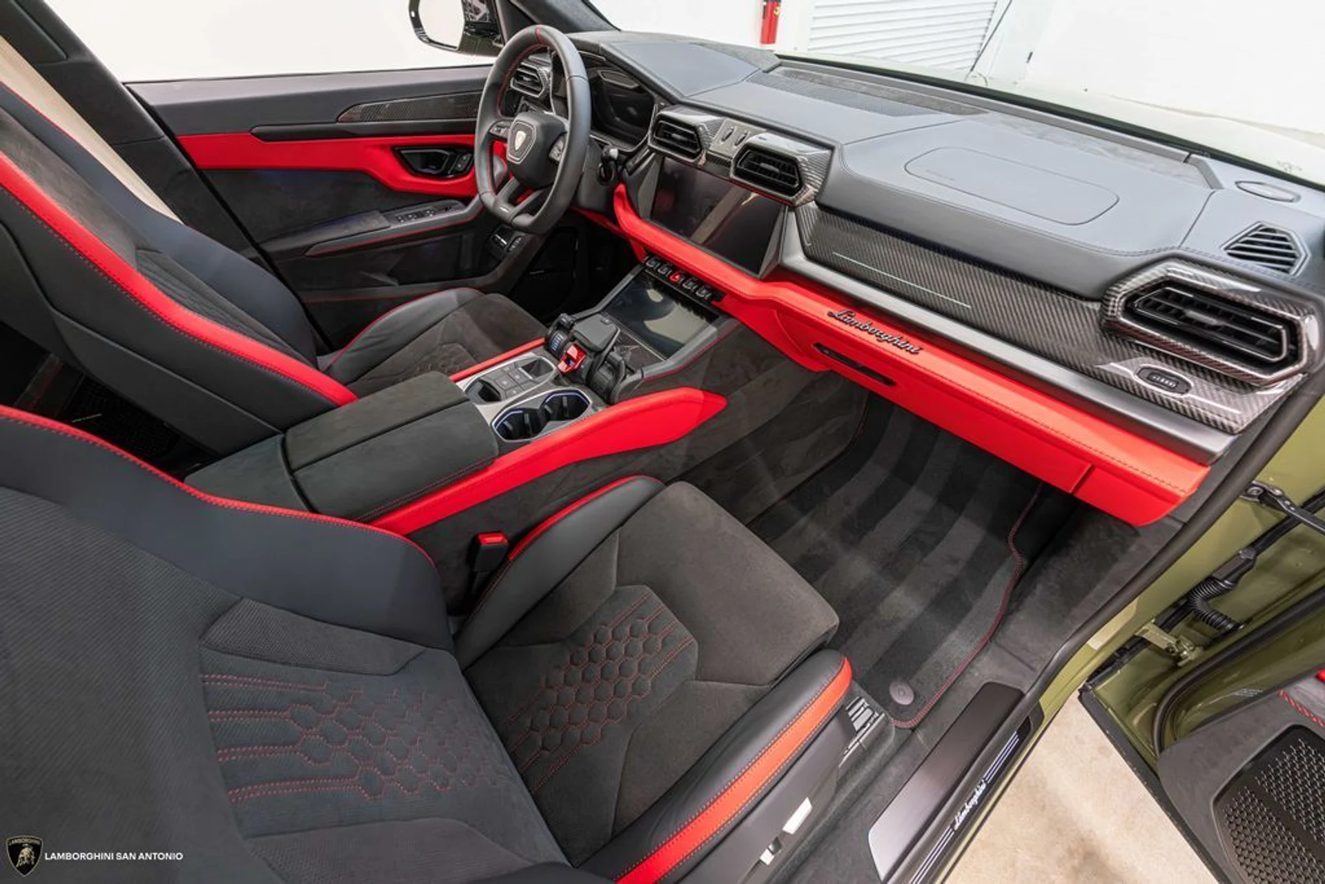 mph001_246046369_f5c14f40ff0c21fb21164cbc5b6c1c00x_77c91d7d34