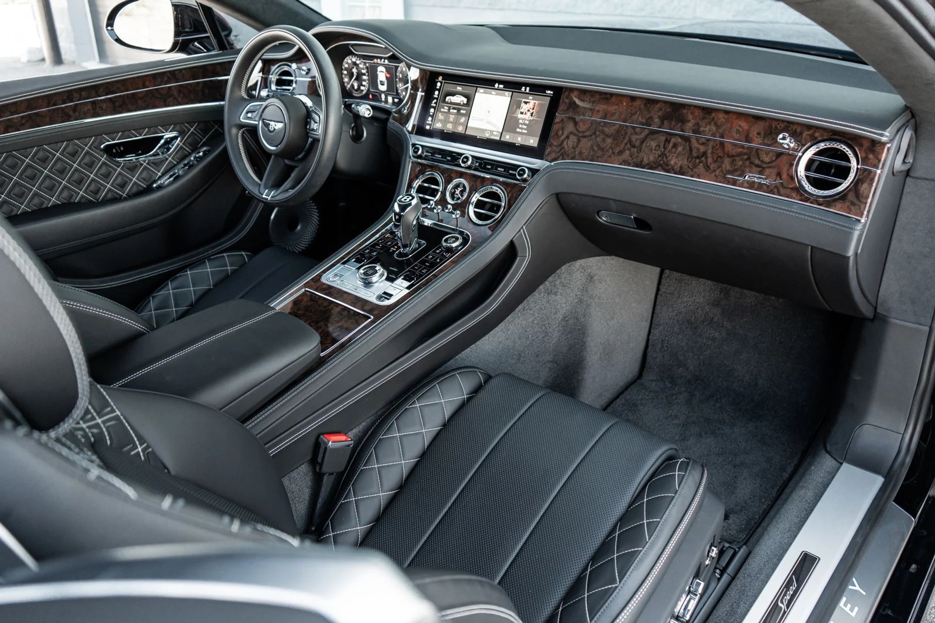 mph001_2466292087_96f2484c_616b_4c1f_8ee1_02c482276566_4489342072