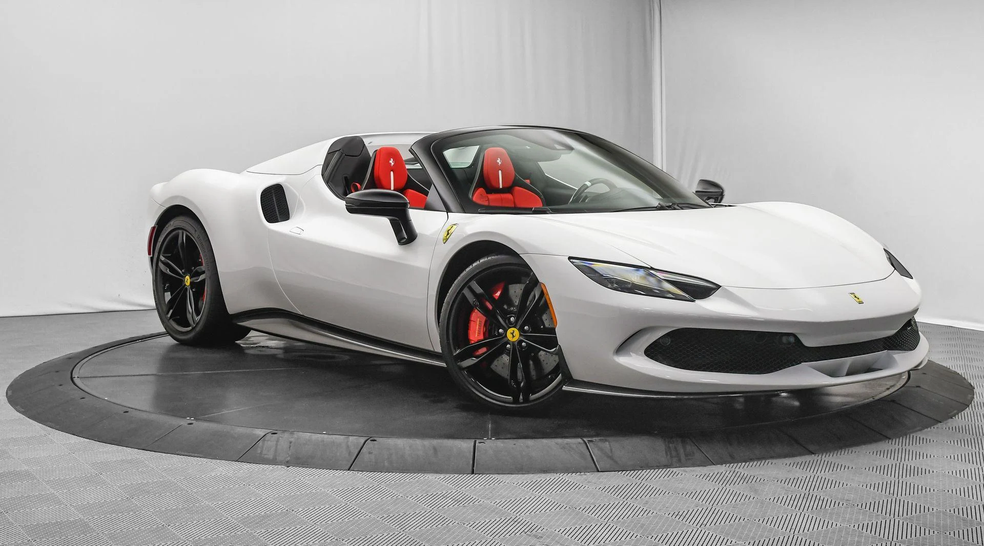 mph001_2476061334_Used_2025_Ferrari_296_GTS_CONV_1757451293_483af3e2ca