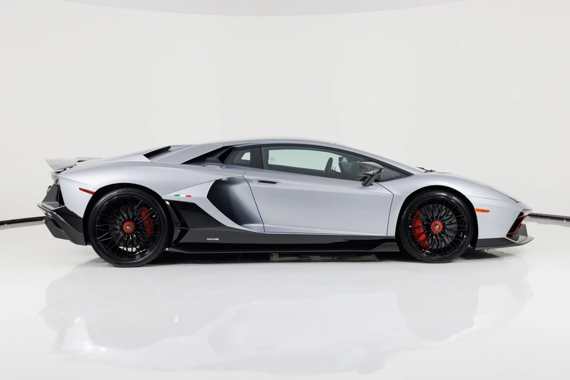 mph001_2477297571_Used_2022_Lamborghini_Aventador_LP_780_4_Ultimae_1784925938_7ded3b1235