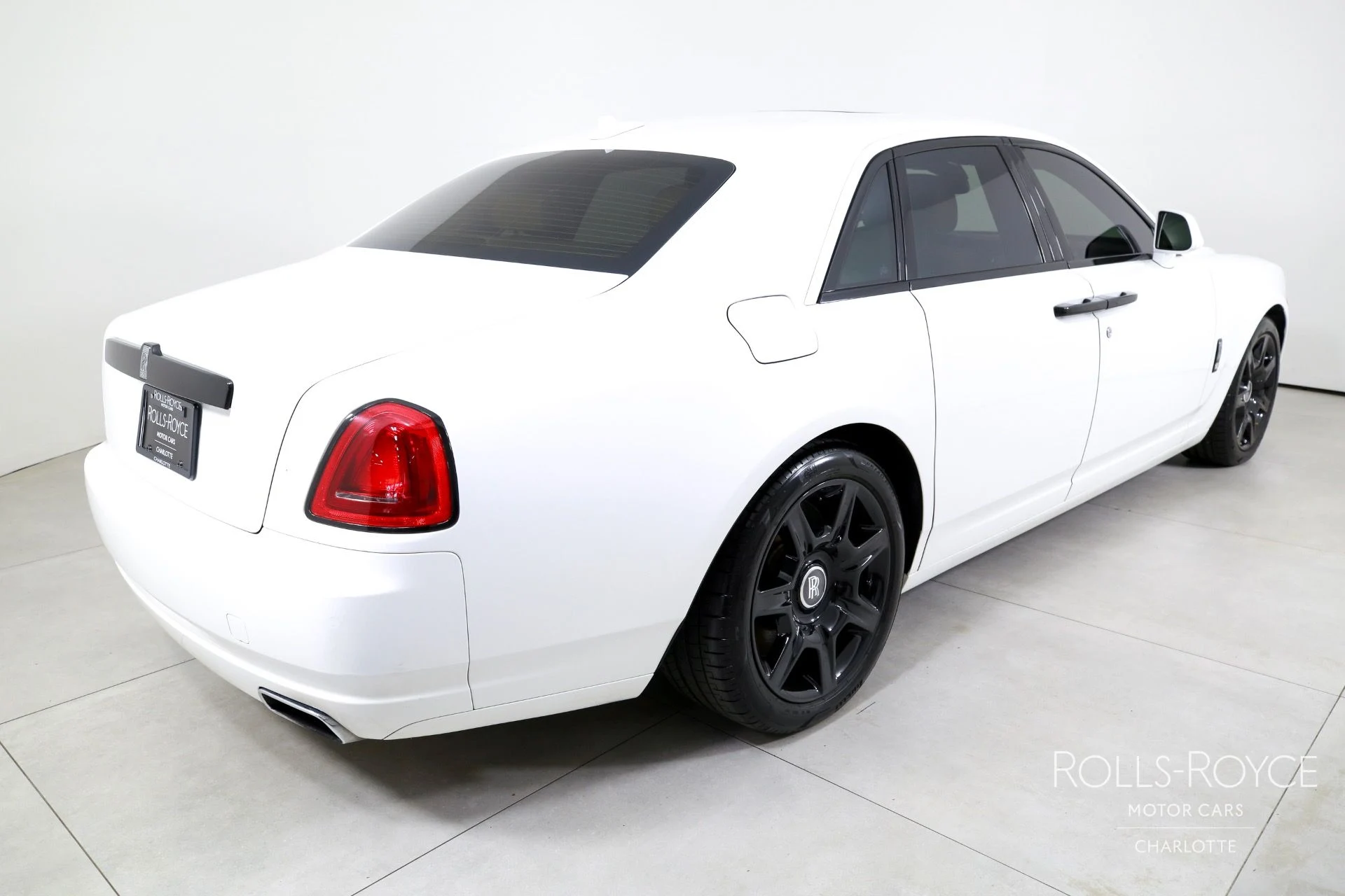 mph001_2482642237_Used_2014_Rolls_Royce_Ghost_1757714696_065e4d8e92