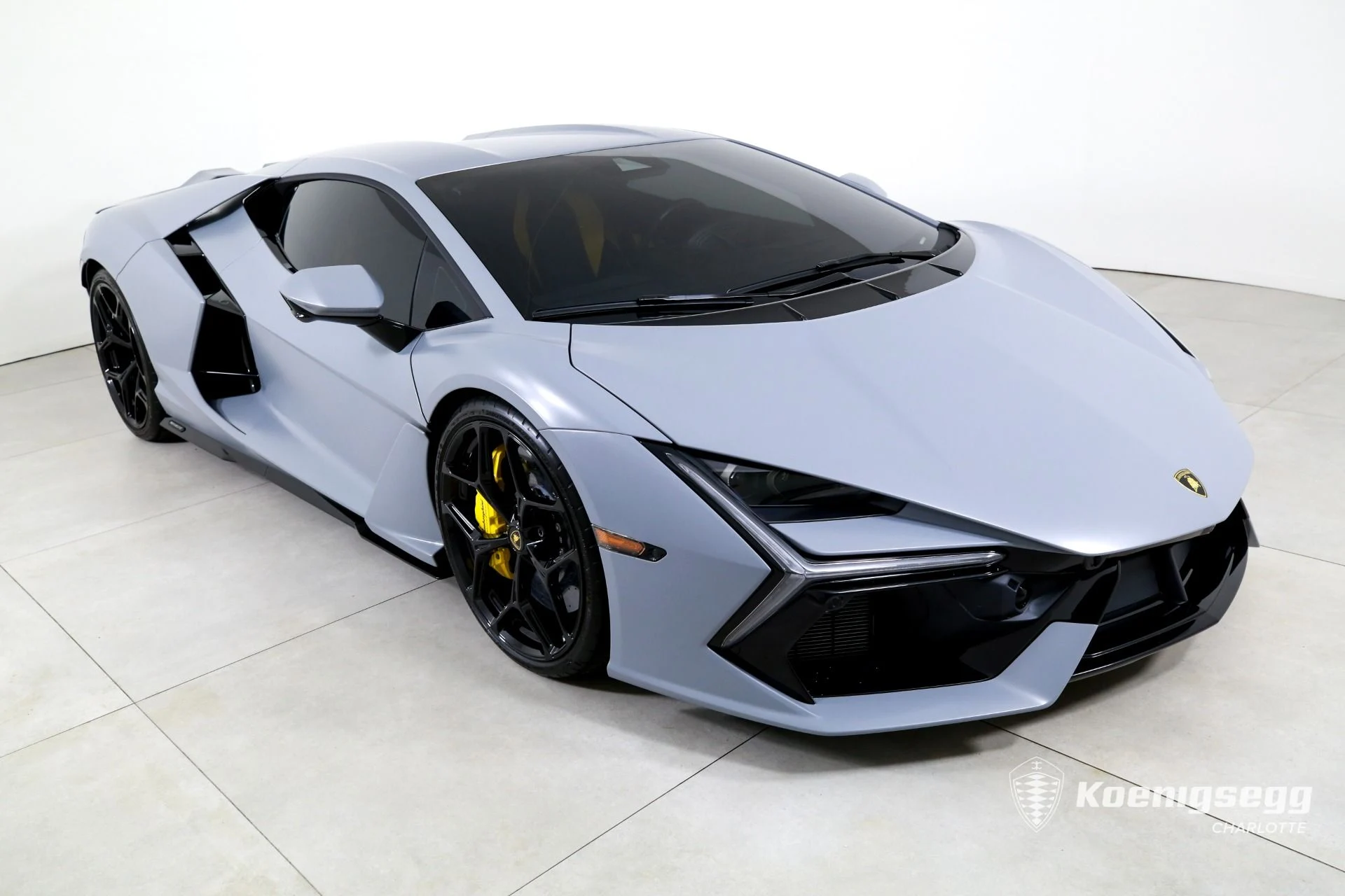 mph001_2493438741_Used_2024_Lamborghini_Revuelto_1756310161_af0364d9e1