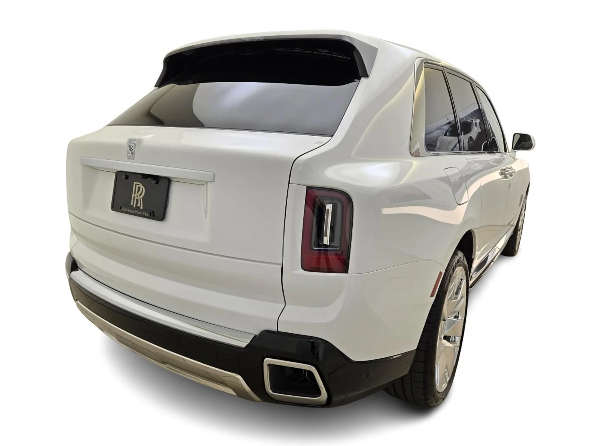 mph001_2499168325_New_2026_Rolls_Royce_Cullinan_1776403033_322b1f8c74