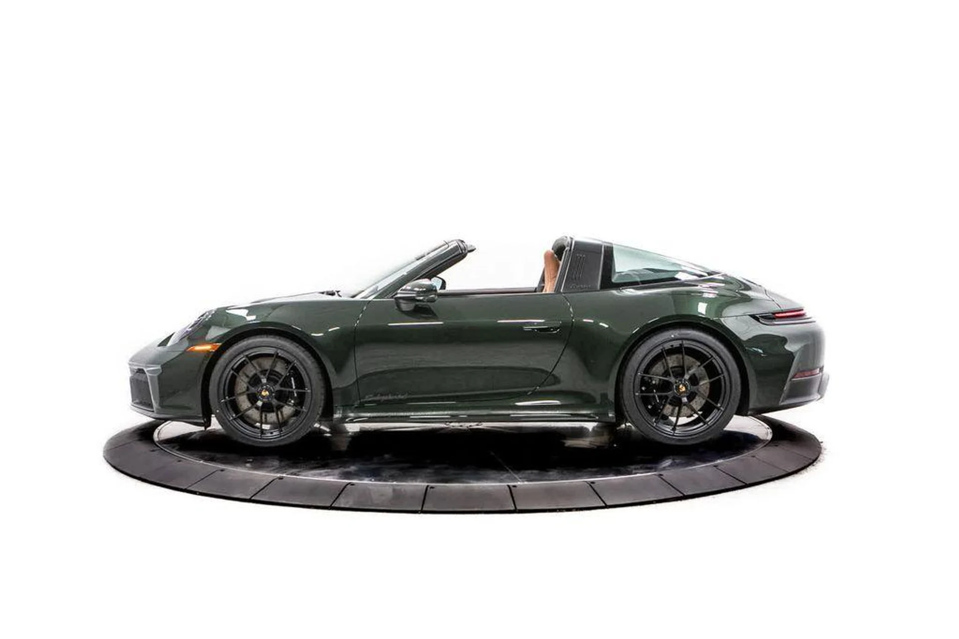 mph001_2506724045_JO_Vk_VL_Jpv_M0_QS_Fmx_O_Newpb82tc_A_61063ea093