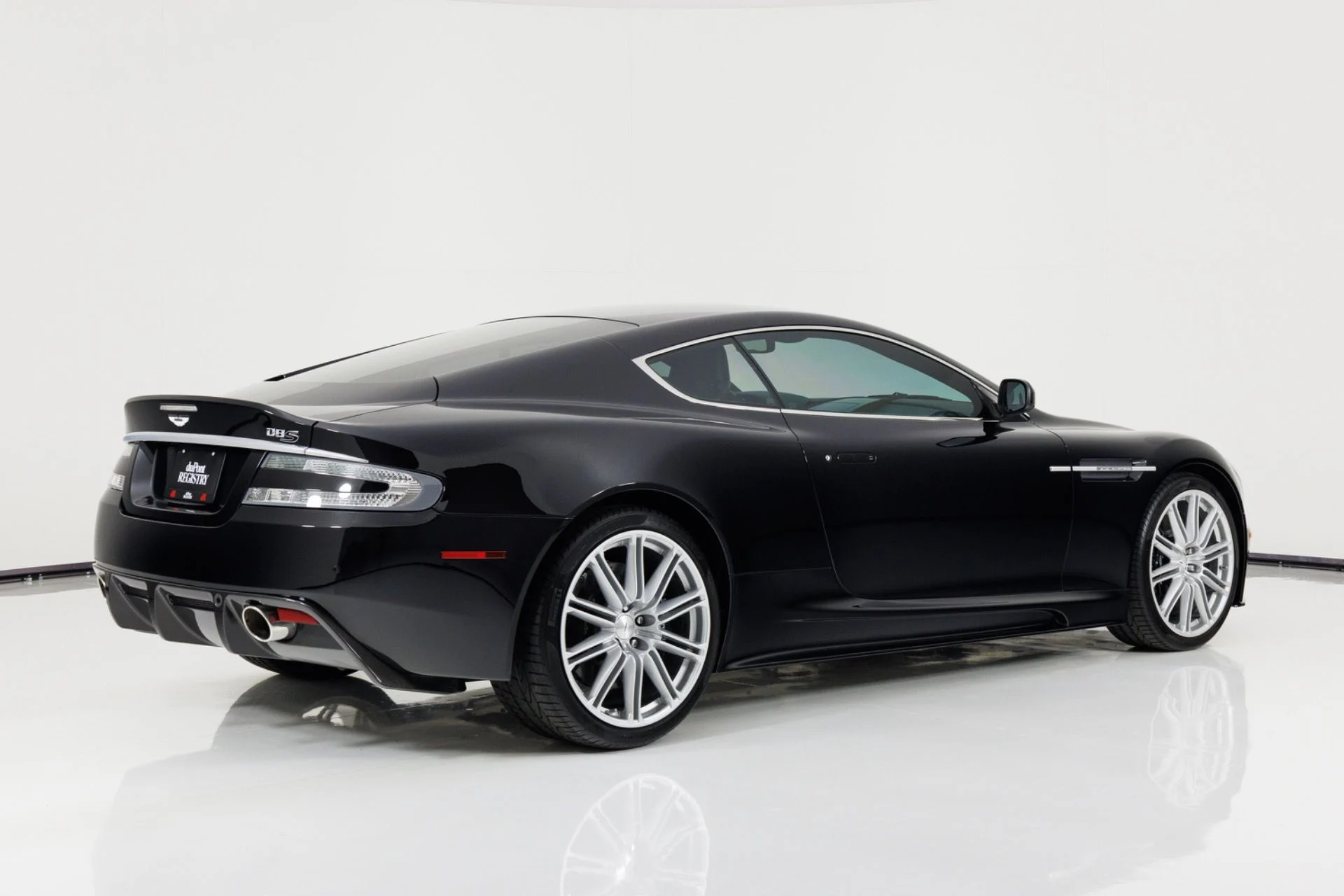 mph001_2509752333_Used_2009_Aston_Martin_DBS_V12_Manual_1783451296_025e4d6117