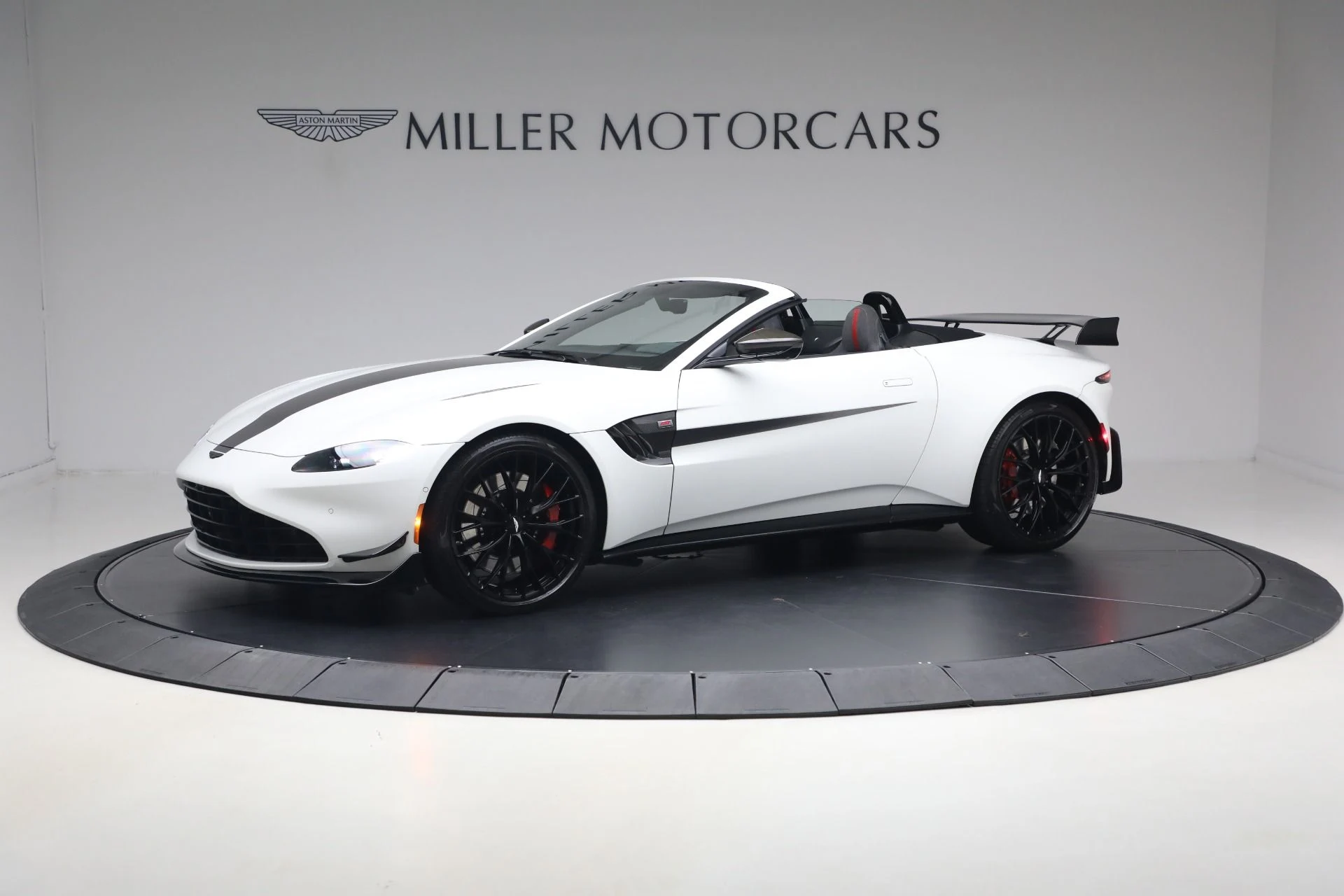 mph001_2519611402_Used_2023_Aston_Martin_Vantage_F1_Edition_1784727117_f120286cbe