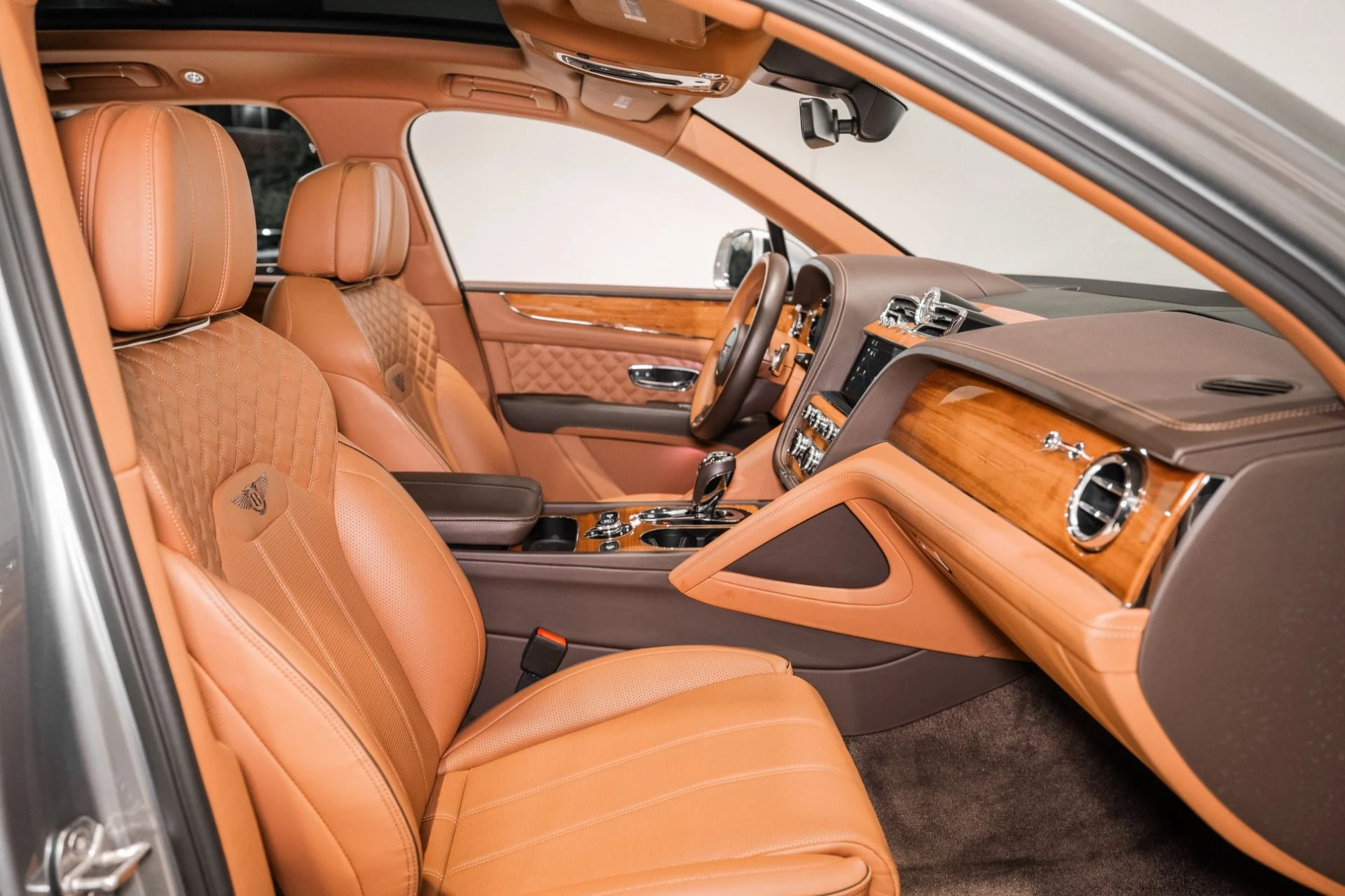 mph001_2524390978_Used_2022_Bentley_Bentayga_V8_1792247814_c766e25819