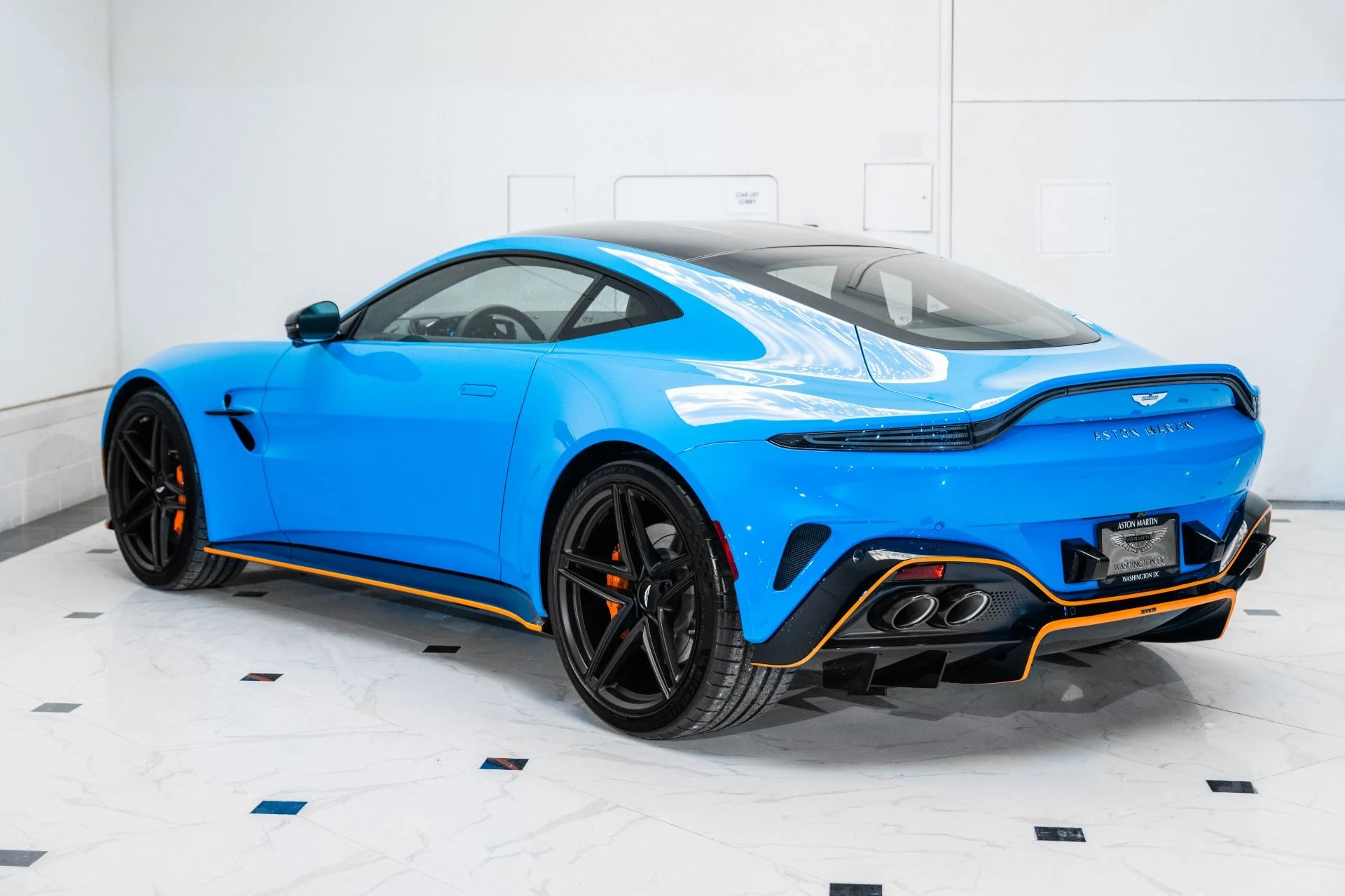 mph001_2527557696_New_2025_Aston_Martin_Vantage_Coupe_1737041109_ac386dcdde