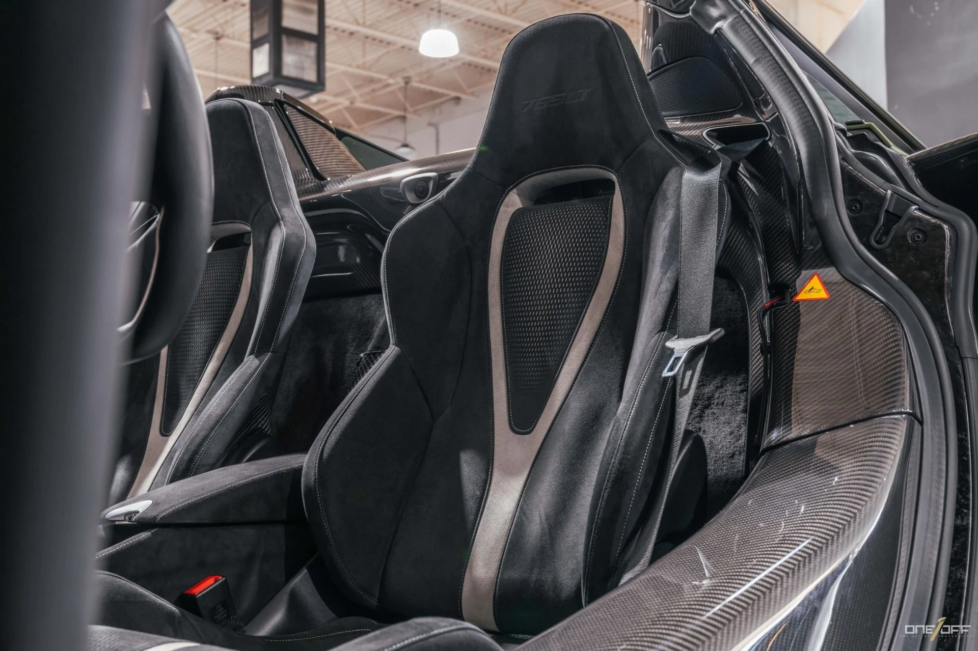 mph001_2528251513_Used_2022_Mc_Laren_765_LT_Spider_MSO_MATTE_URBAN_GREEN_570000_MSRP_50000_in_Tasteful_Mods_1765304795_20d06f2238