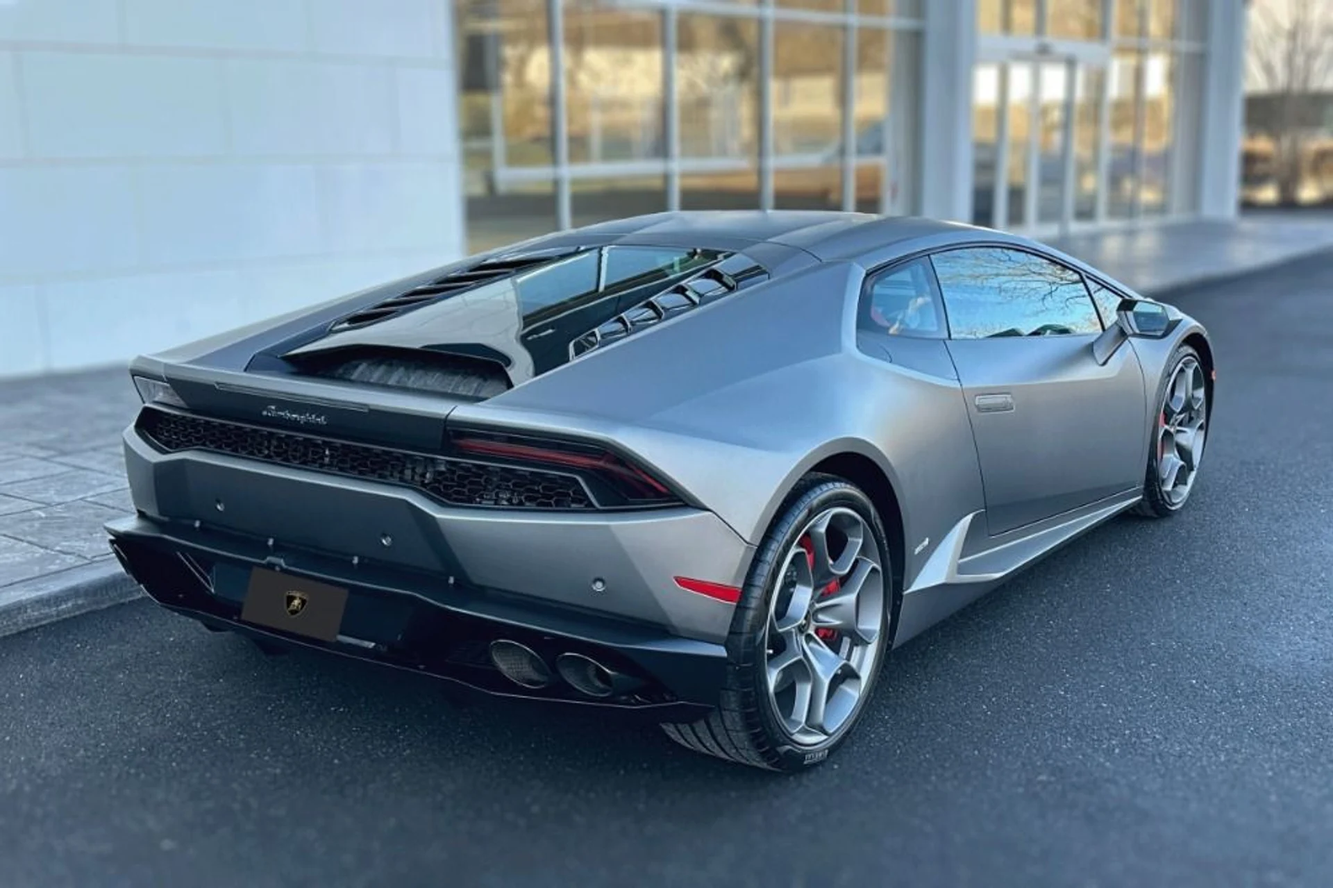 mph001_2529762257_Used_2015_Lamborghini_Huracan_LP_610_4_1767011608_a9582c22b8