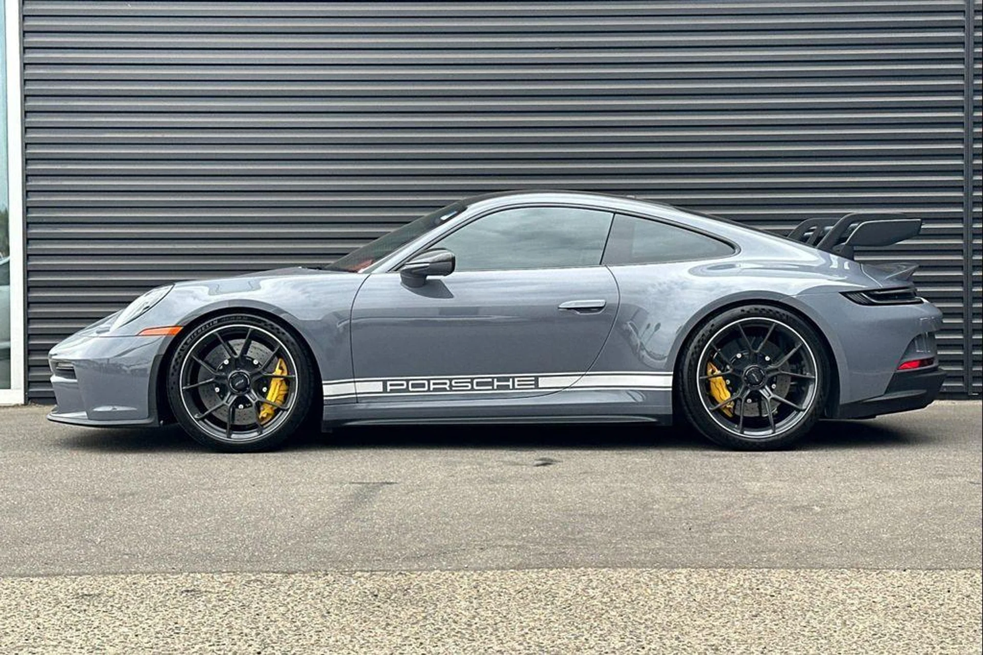 mph001_2540390899_B1_JN_4h_Z_eg_E_Hj27cvan3goii3zc_478241ee63