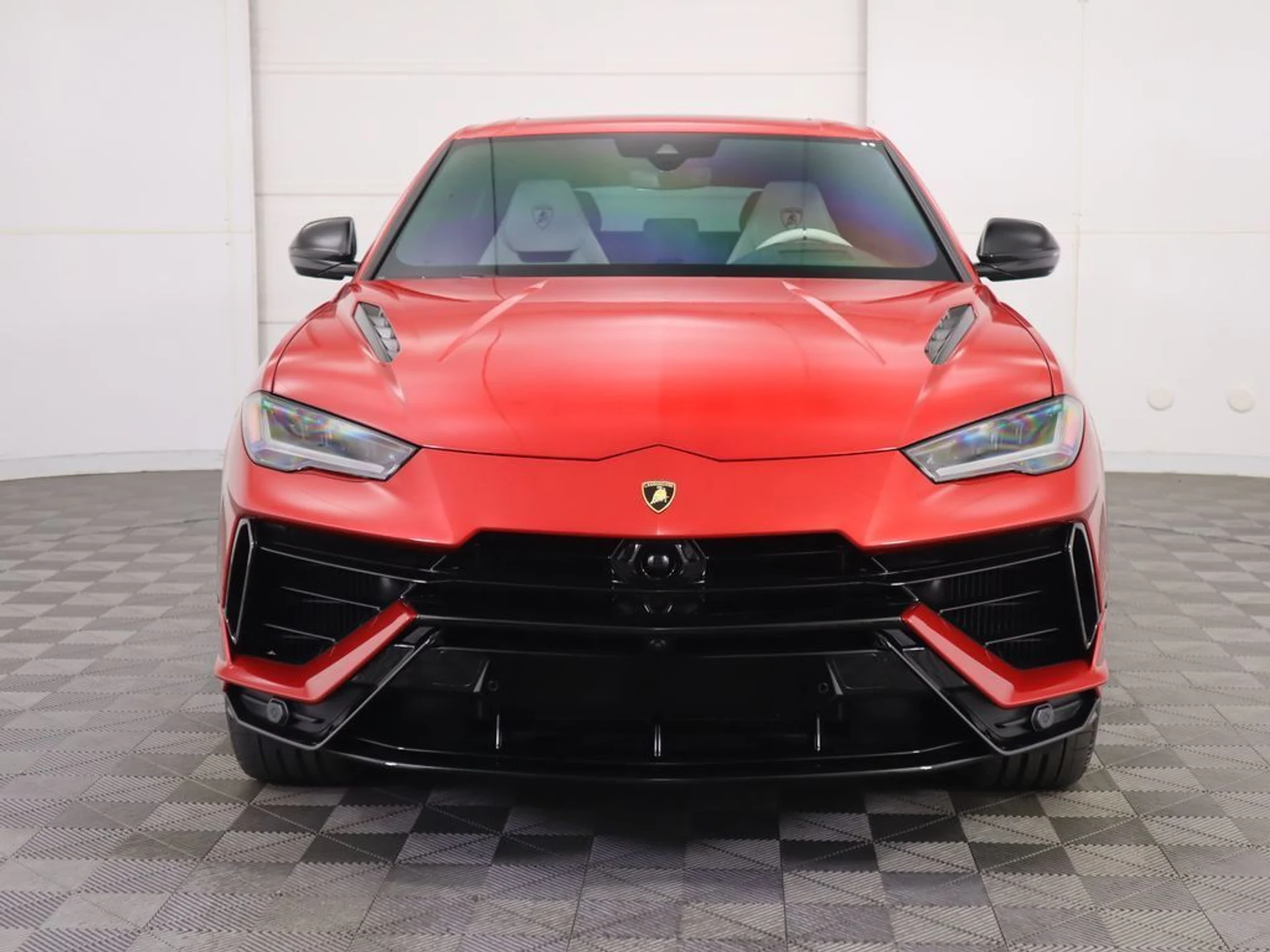 mph001_2543820355_used_2024_lamborghini_urus_sawd_8119_22965395_2_1024_1517474e97