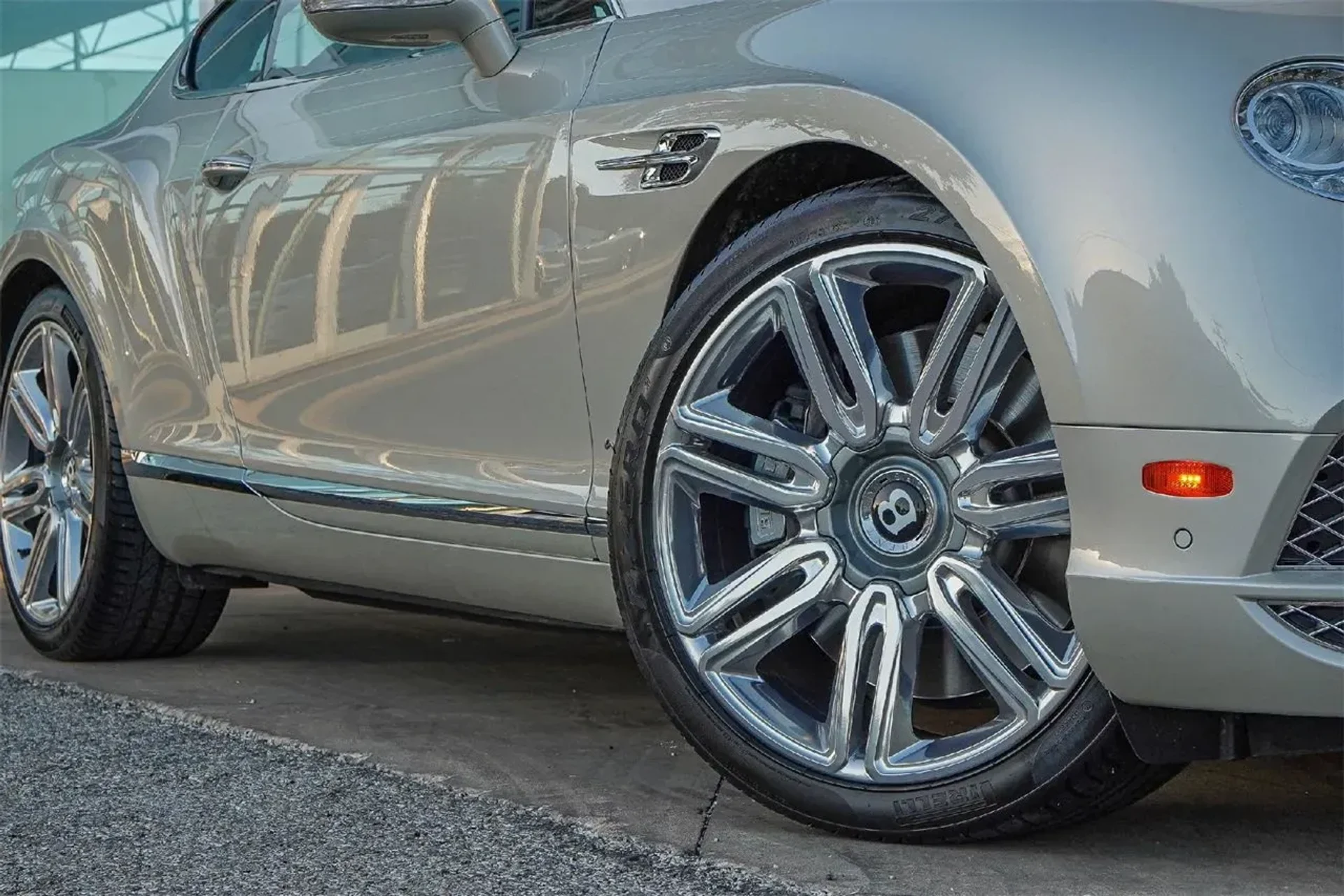 mph001_2545349707_22c2a6bfc2a74372a52181badf84591b_7b9d6517d9