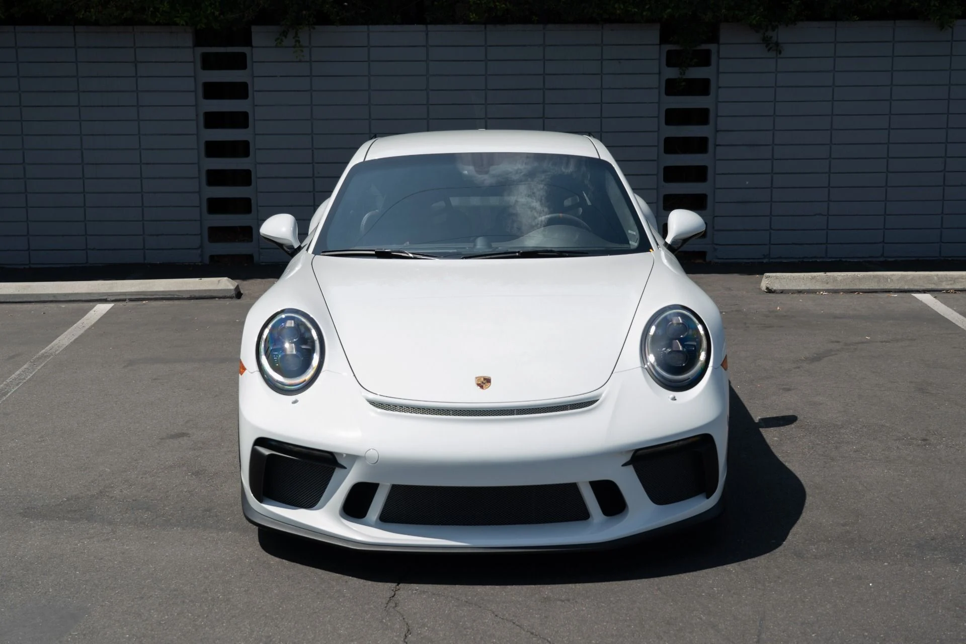 mph001_2547618856_Used_2018_Porsche_911_GT_3_1756851687_ba82edcdc8
