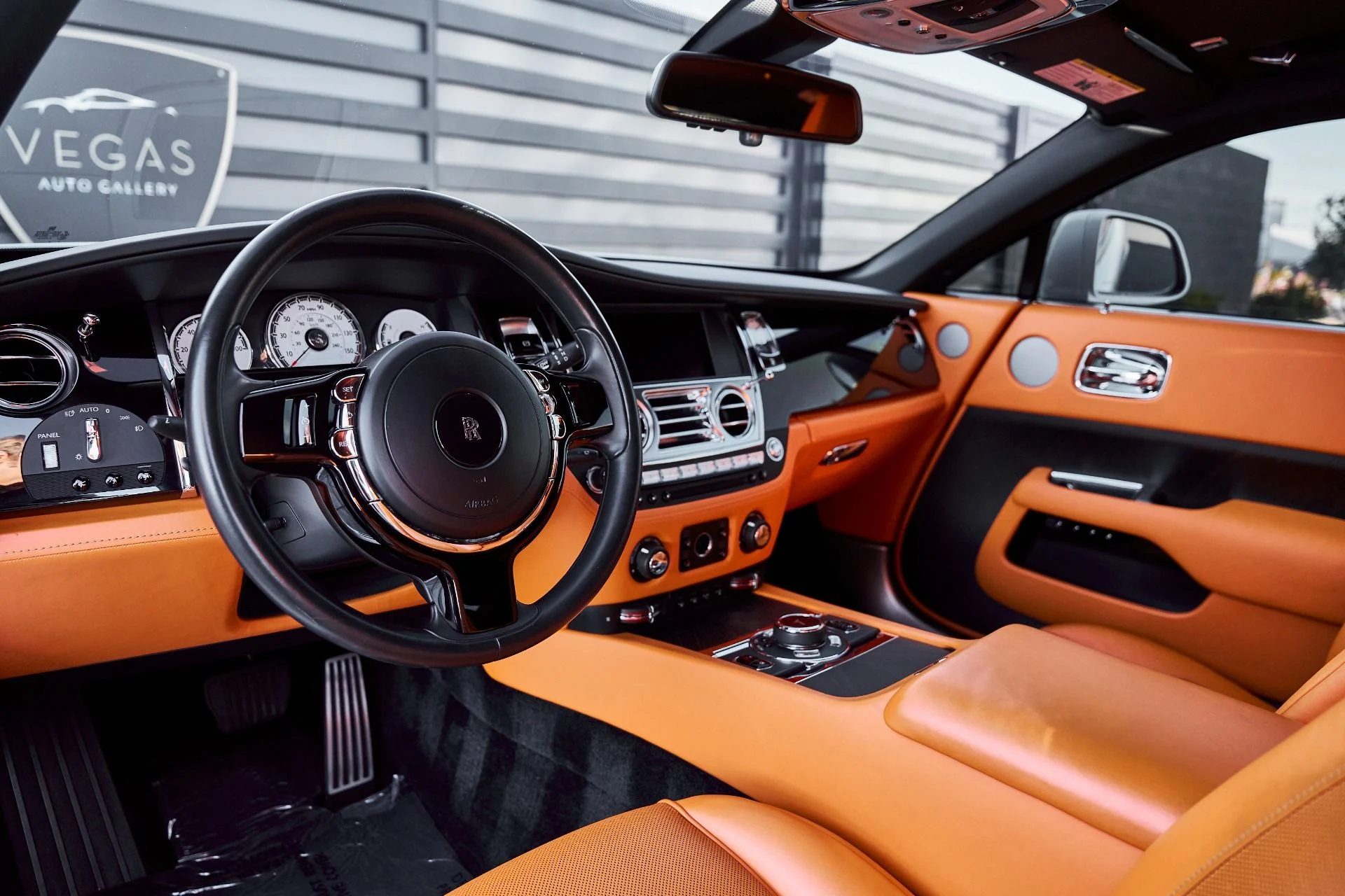 mph001_2555577880_Used_2019_Rolls_Royce_Wraith_Base_1772849576_00d5818a24