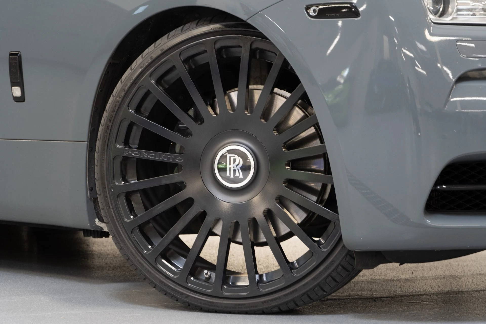 mph001_2556332112_Used_2016_Rolls_Royce_Wraith_1761860593_375d2823dc