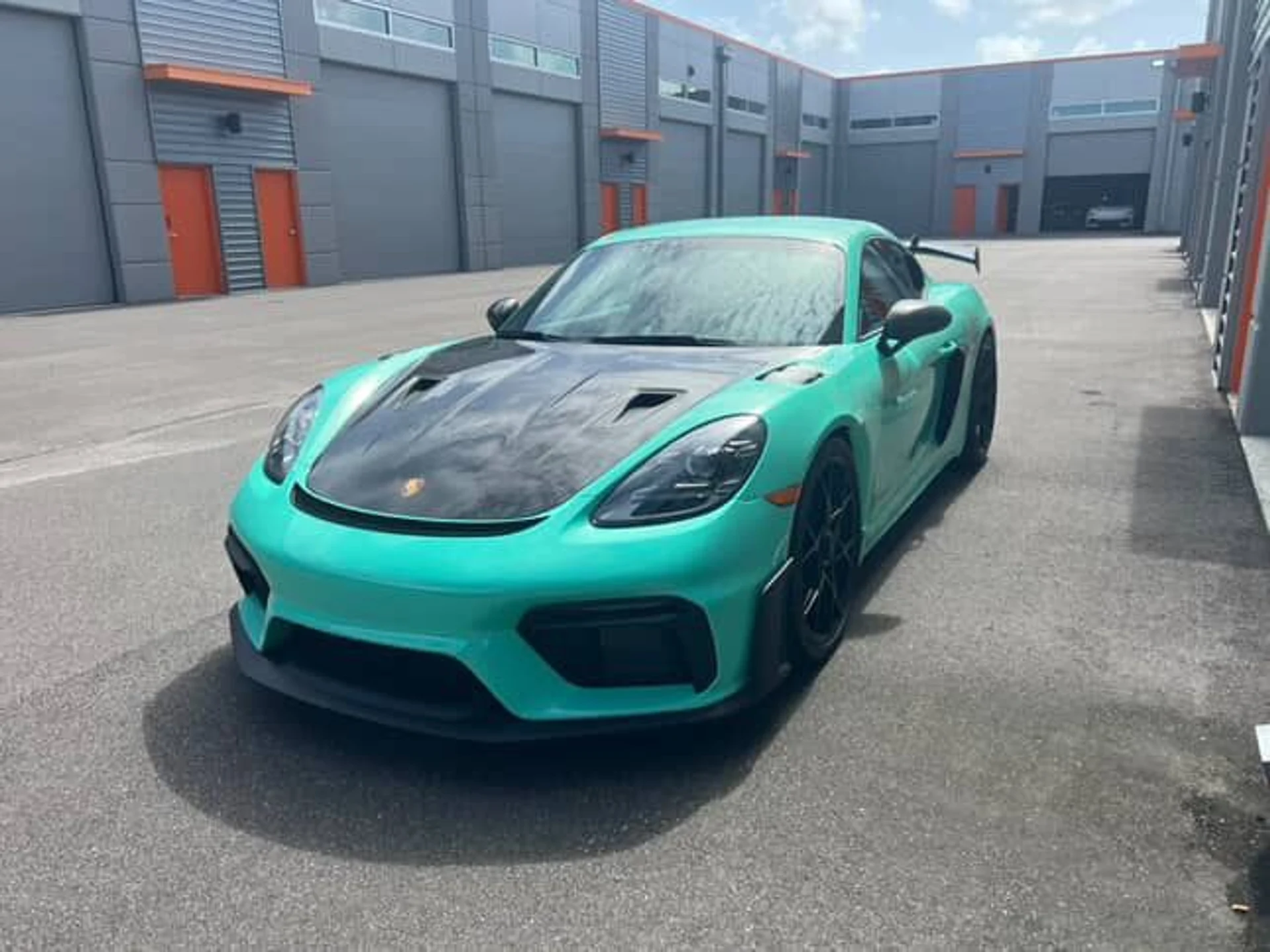 mph001_2556780271_Used_2024_Porsche_718_Cayman_GT_4_RS_1753399107_6ba86e8384