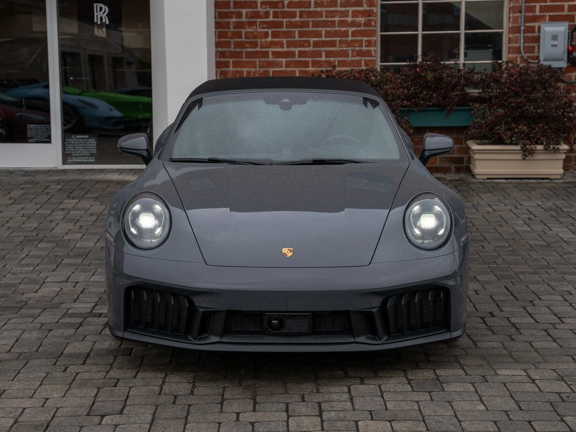 mph001_2557818635_6b1e067b4201c47e4a89285fbfc47bd3x_d8c24eac55