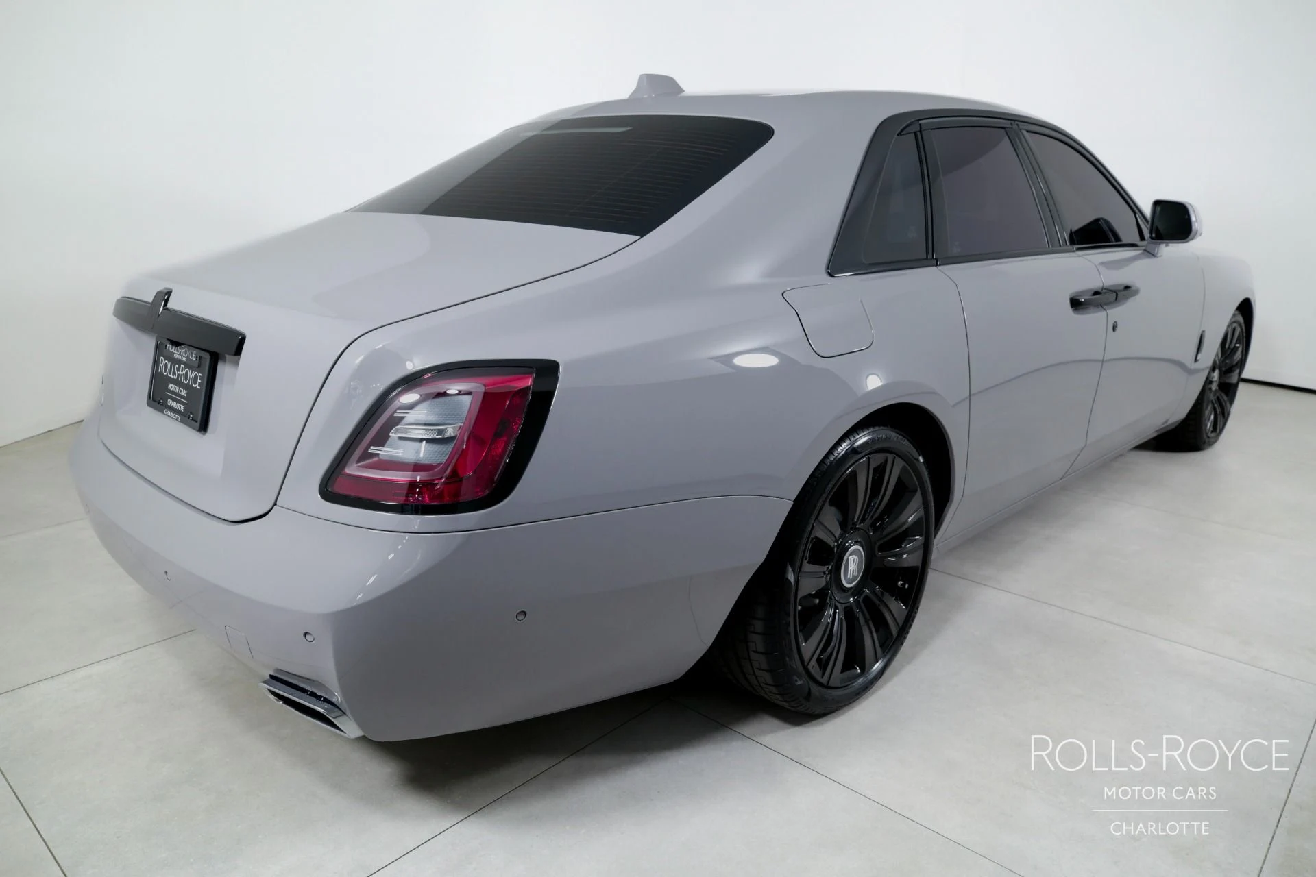 mph001_2575685057_Used_2024_Rolls_Royce_Ghost_1738596098_8f14c70fc3