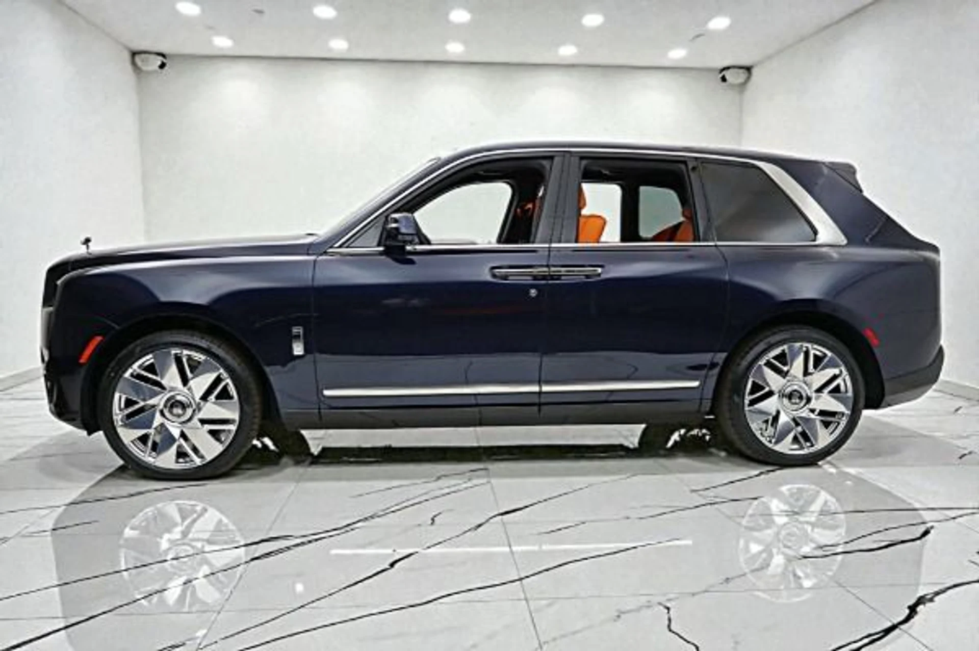 mph001_2580715742_New_2026_Rolls_Royce_Cullinan_0a08bb1e67