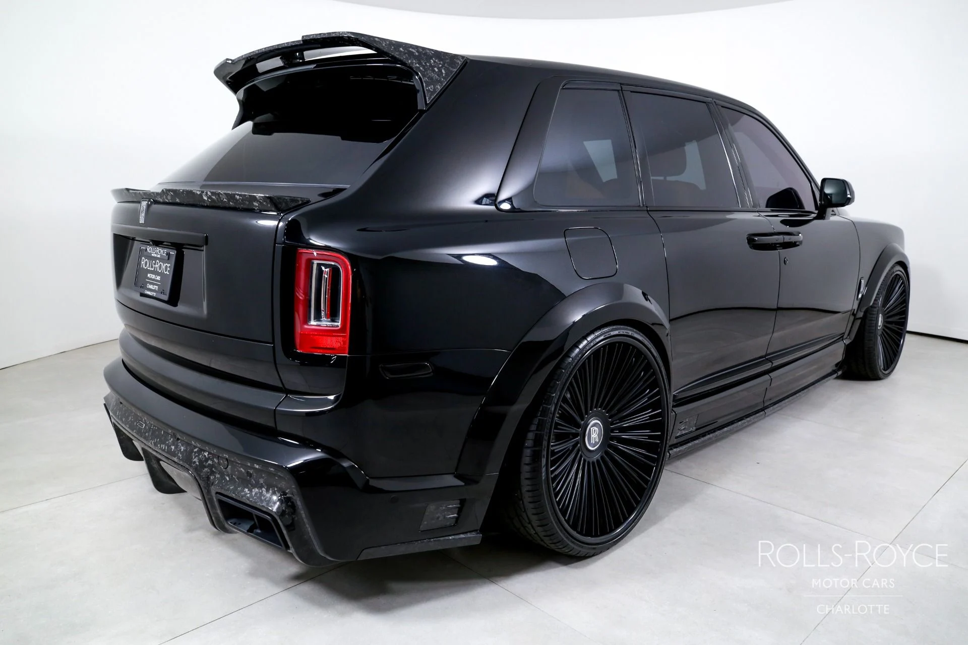 mph001_2591418215_Used_2024_Rolls_Royce_Cullinan_1764777967_7b9699724e