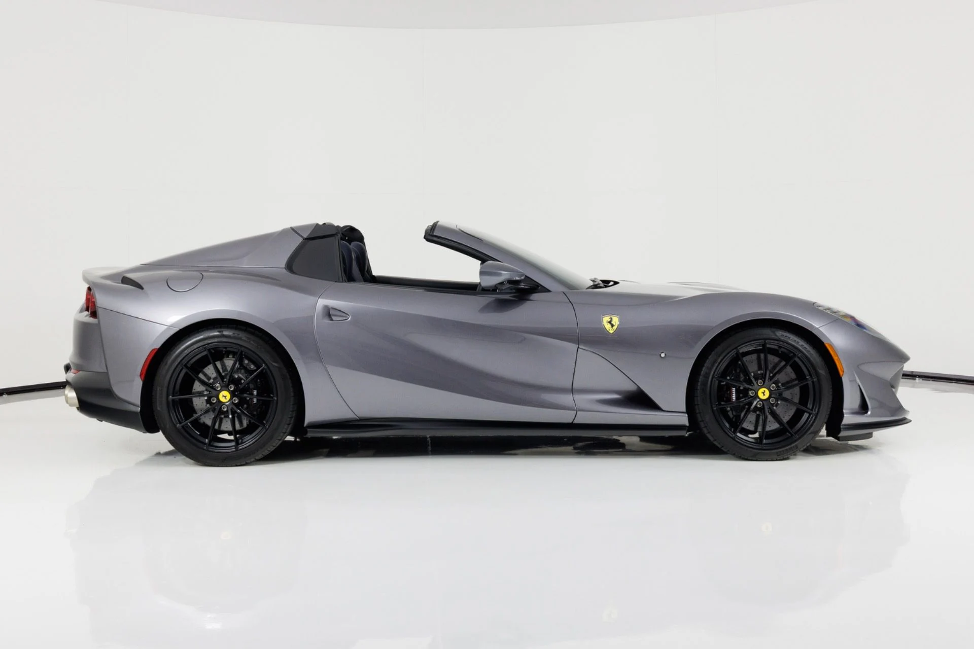 mph001_259380484_Used_2021_Ferrari_812_GTS_1778536426_cd16d166f4