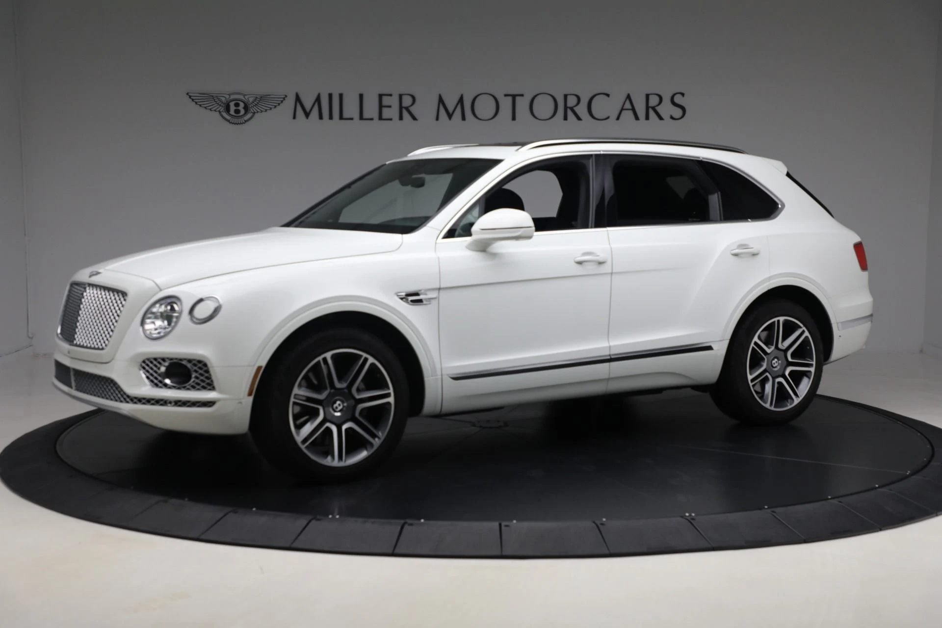 mph001_260707440_Used_2018_Bentley_Bentayga_Activity_Edition_18c5e00f23