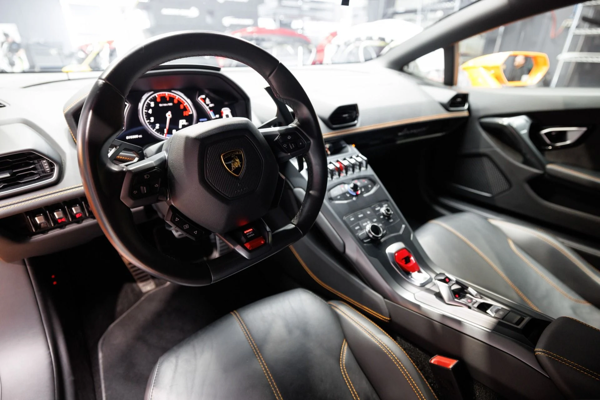 mph001_2617217379_Used_2015_Lamborghini_Huracan_VF_Supercharger_LP_610_4_1760479493_345cfb4574
