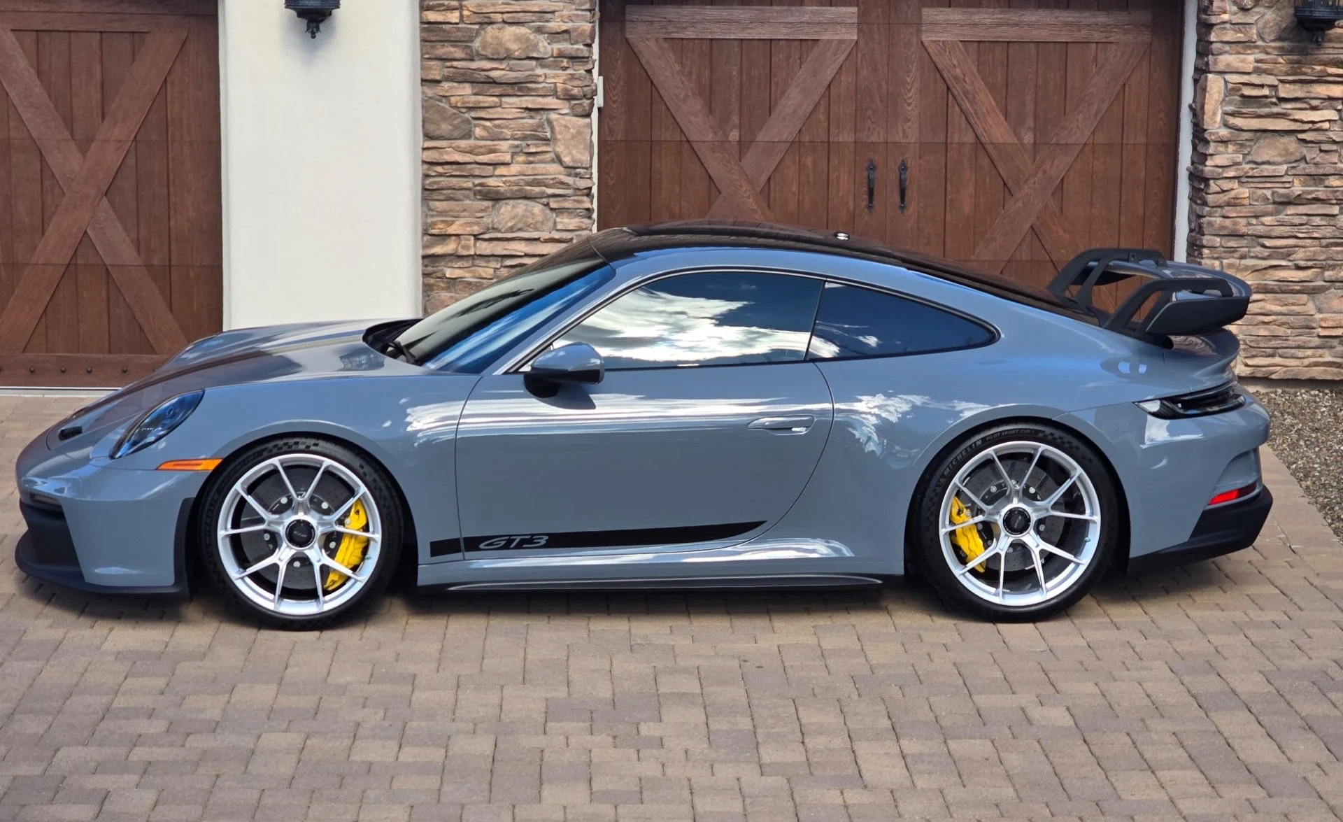 mph001_2628548572_Used_2024_Porsche_911_GT_3_1758748813_aa8207eee5