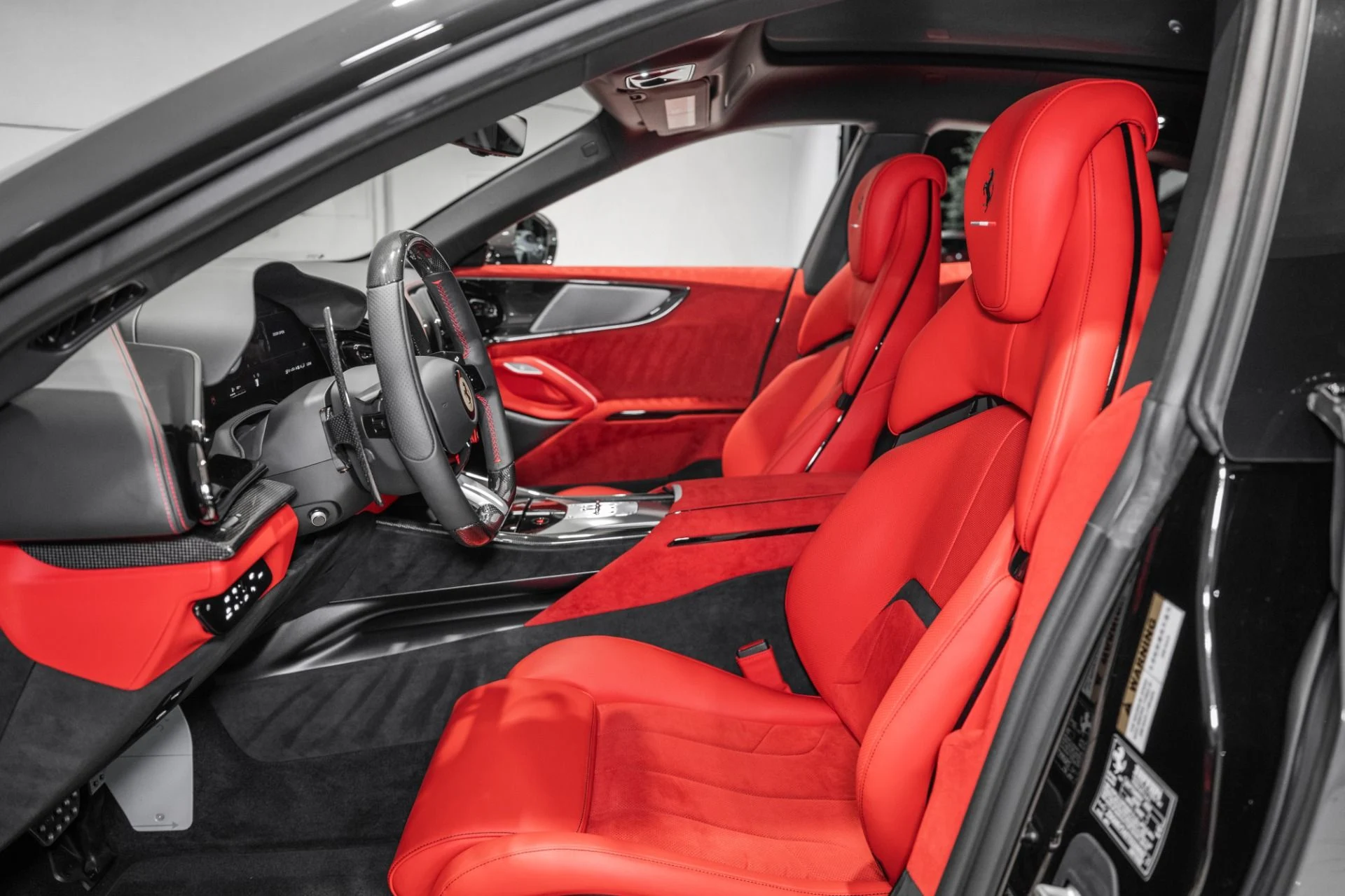 mph001_2637917778_Used_2026_Ferrari_Purosangue_1781276240_46d8107150