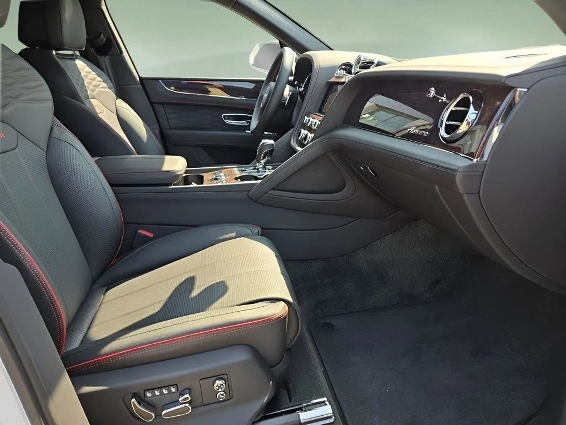 mph001_2639207646_1ae7384d45134884b33c91a4a85a7505_105599d062