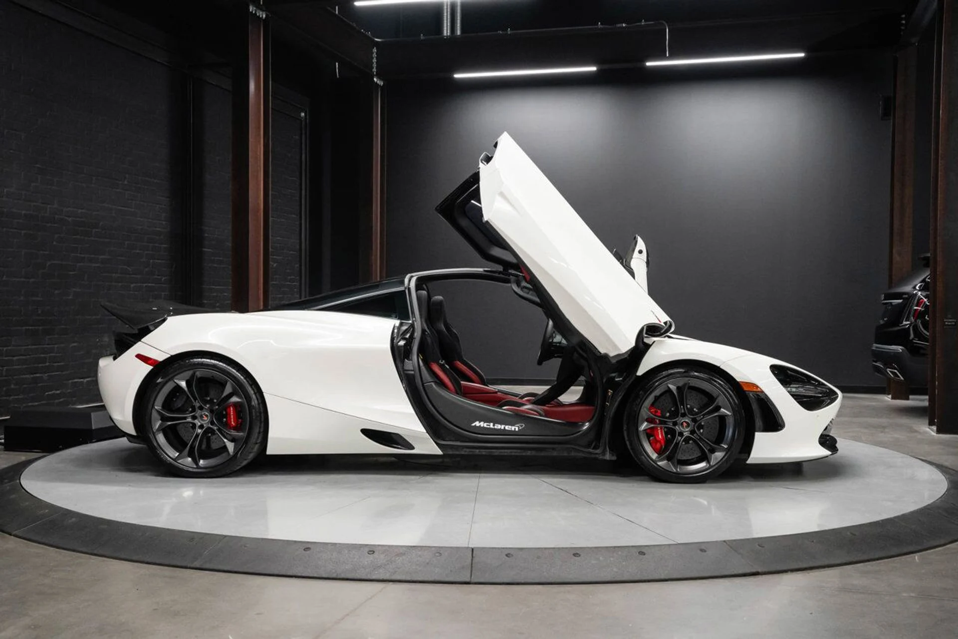 mph001_2640203755_mclaren_720s_2018_d119ec3806