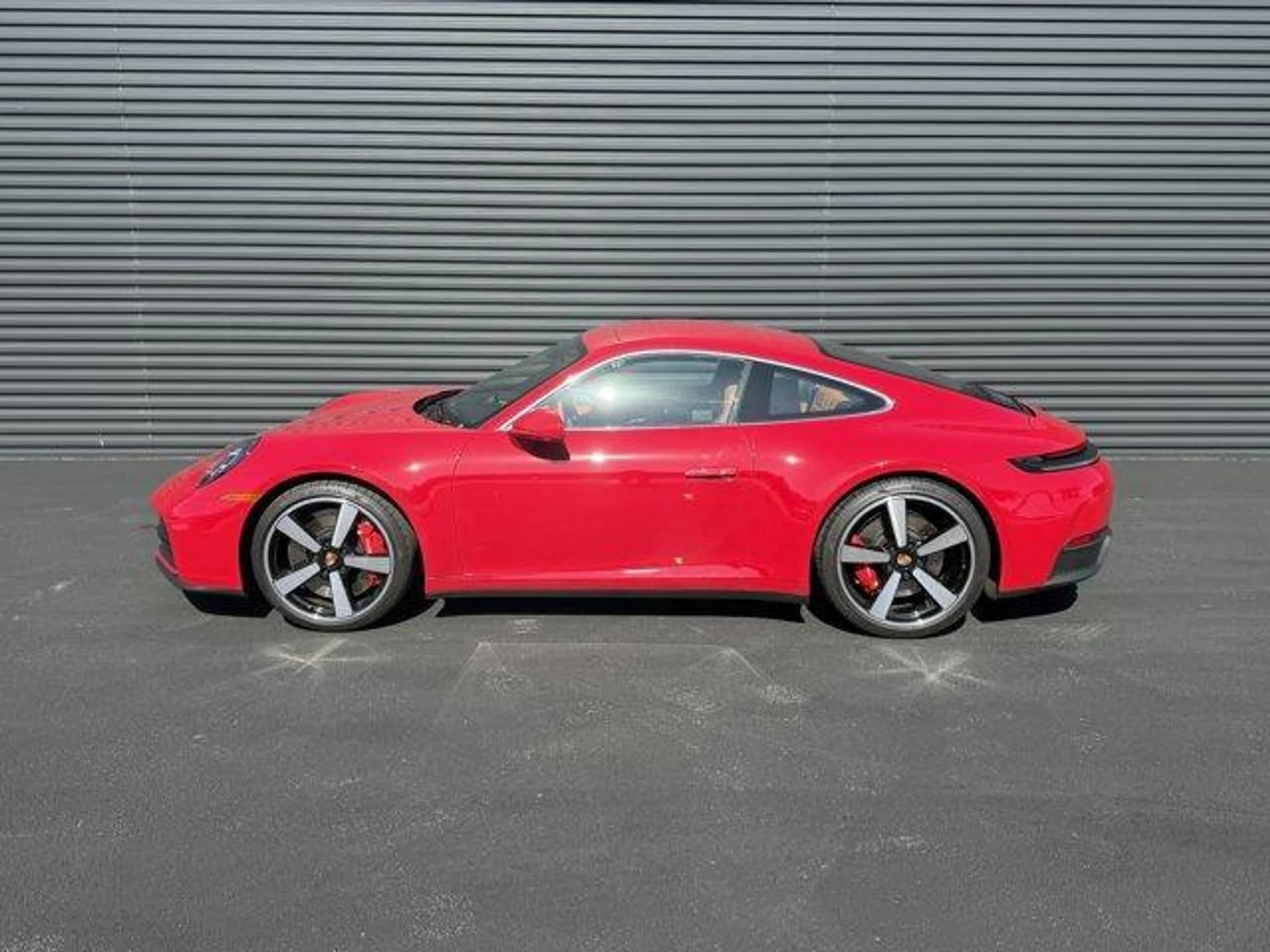 mph001_2668037773_KI_Grx3_stcg_Hw_E9_CP_02raf5r4c_dc4b3832e5