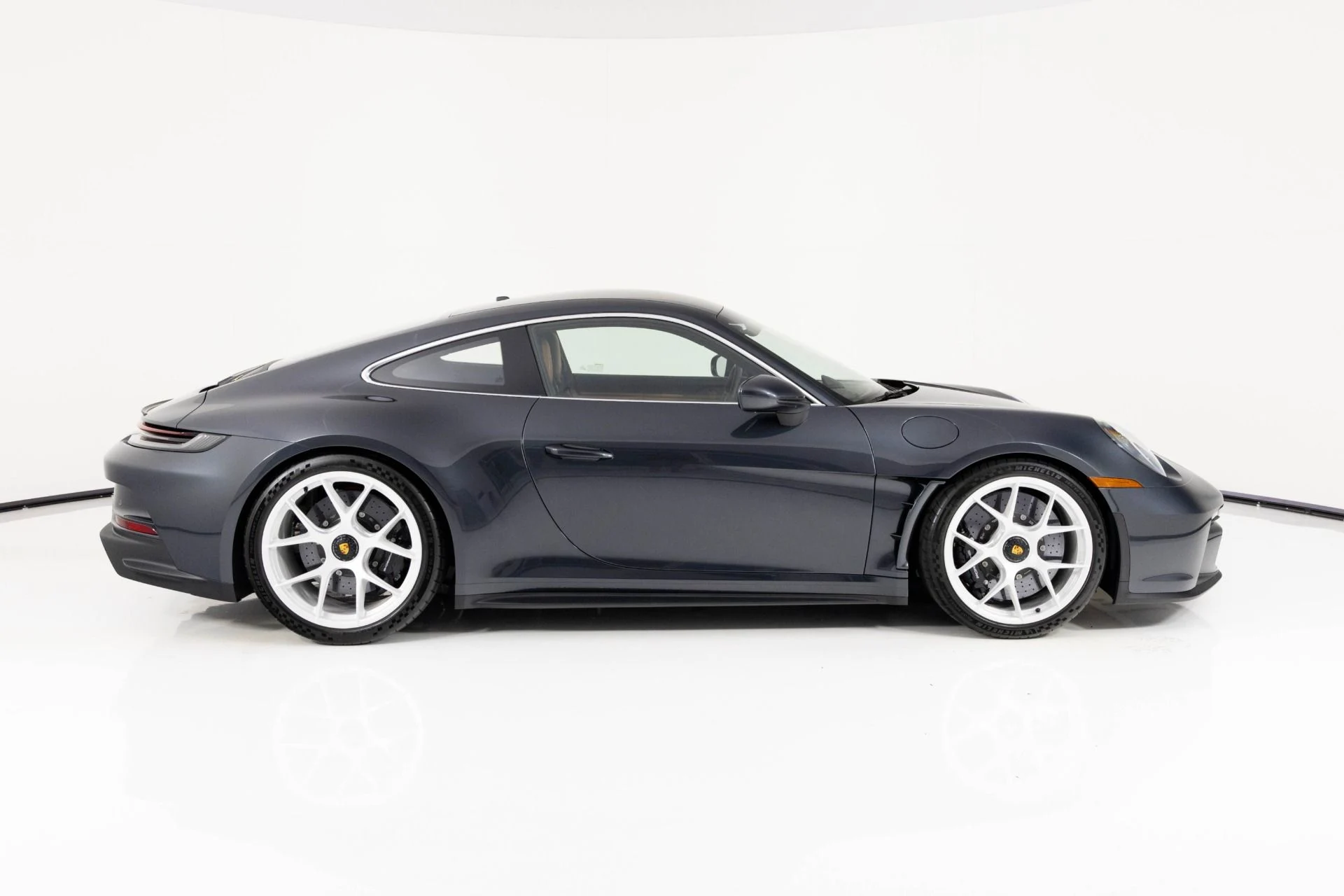 mph001_2668720588_Used_2024_Porsche_911_ST_1761006428_d562e03706