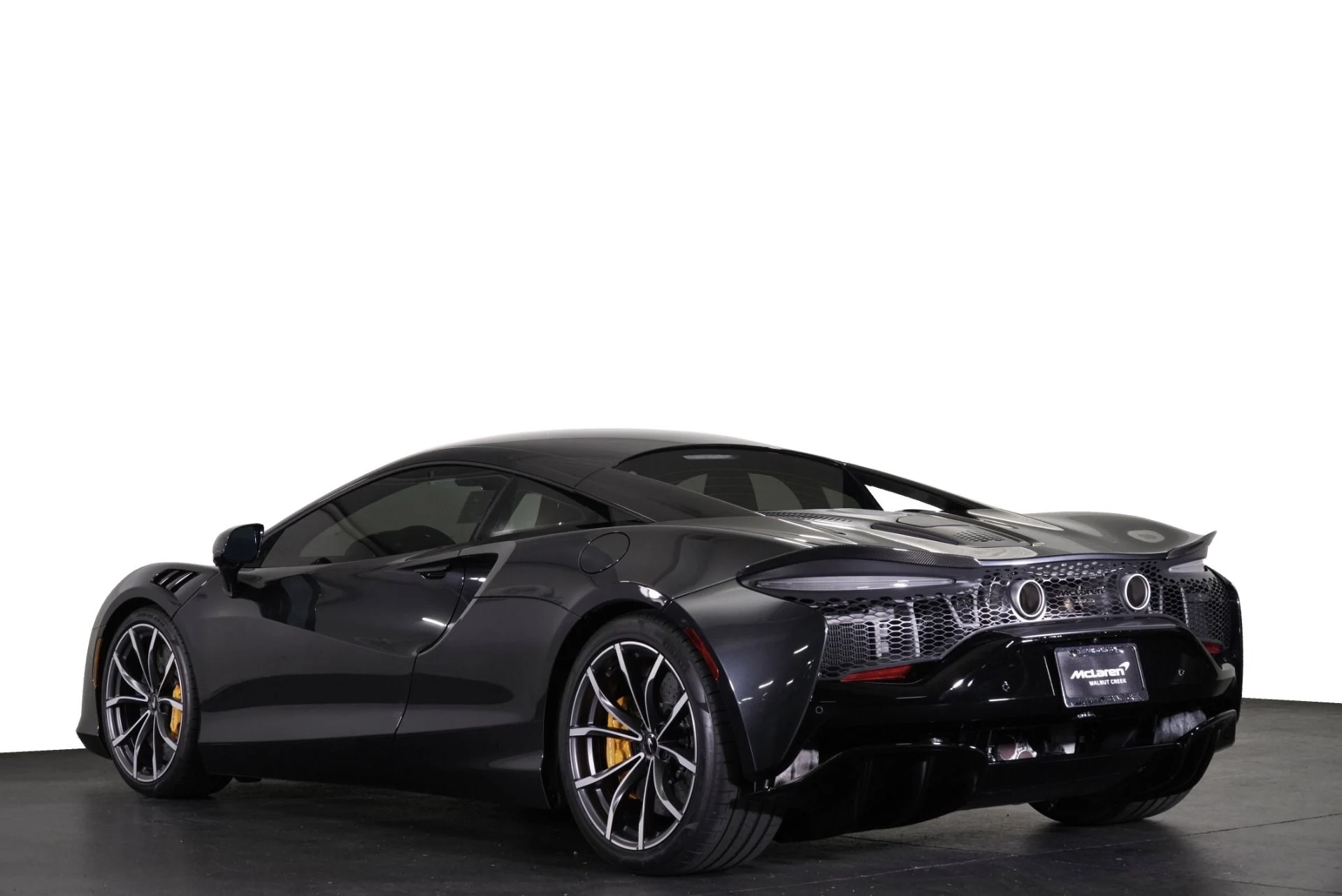 mph001_2672516015_Used_2025_Mc_Laren_Artura_1760457581_d717cb2e05