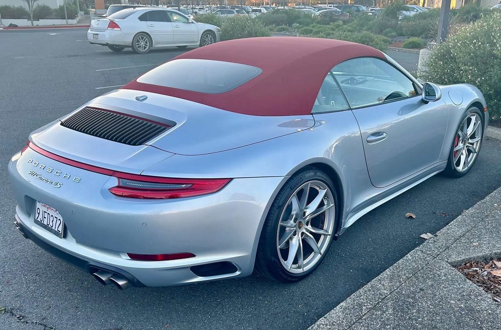 mph001_267989766_Used_2017_Porsche_911_Carrera_4s_Carrera_4_S_1757365354_d280246402