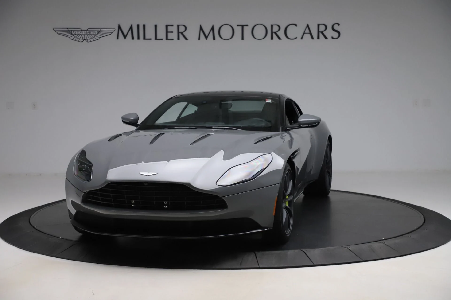 mph001_2698287440_Used_2020_Aston_Martin_DB_11_V12_AMR_Coupe_1593189978_b385a03d79