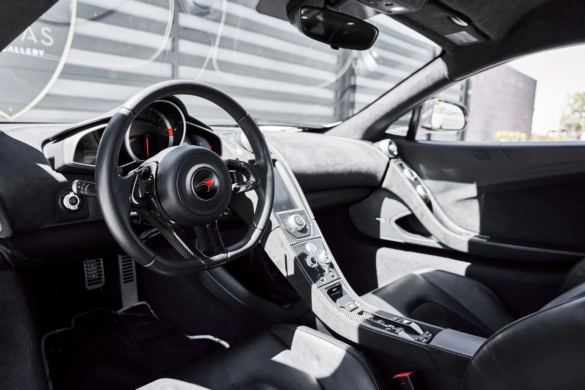 mph001_2700014488_Used_2012_Mc_Laren_MP_4_12_C_Base_1777008956_7bd8772c25