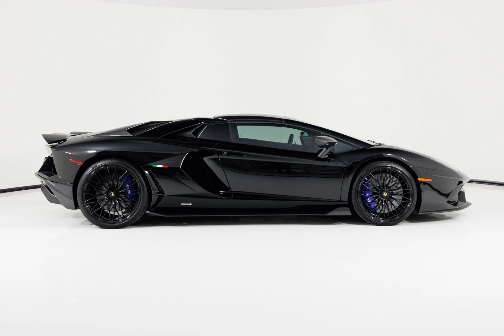 mph001_2701351336_Used_2022_Lamborghini_Aventador_LP_780_4_Ultimae_Roadster_1793224005_5bee847ace