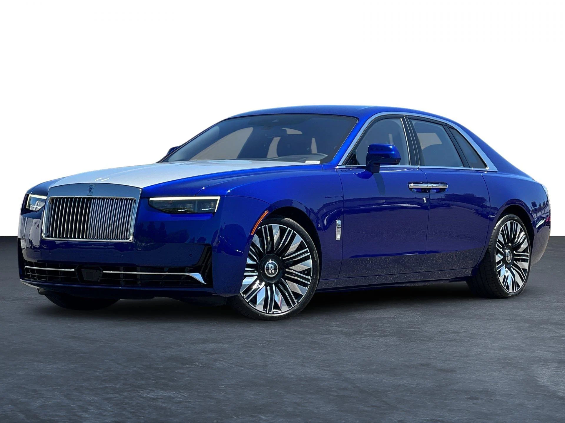 mph001_2702346067_Used_2026_Rolls_Royce_Ghost_1780994432_5f3fd597fb