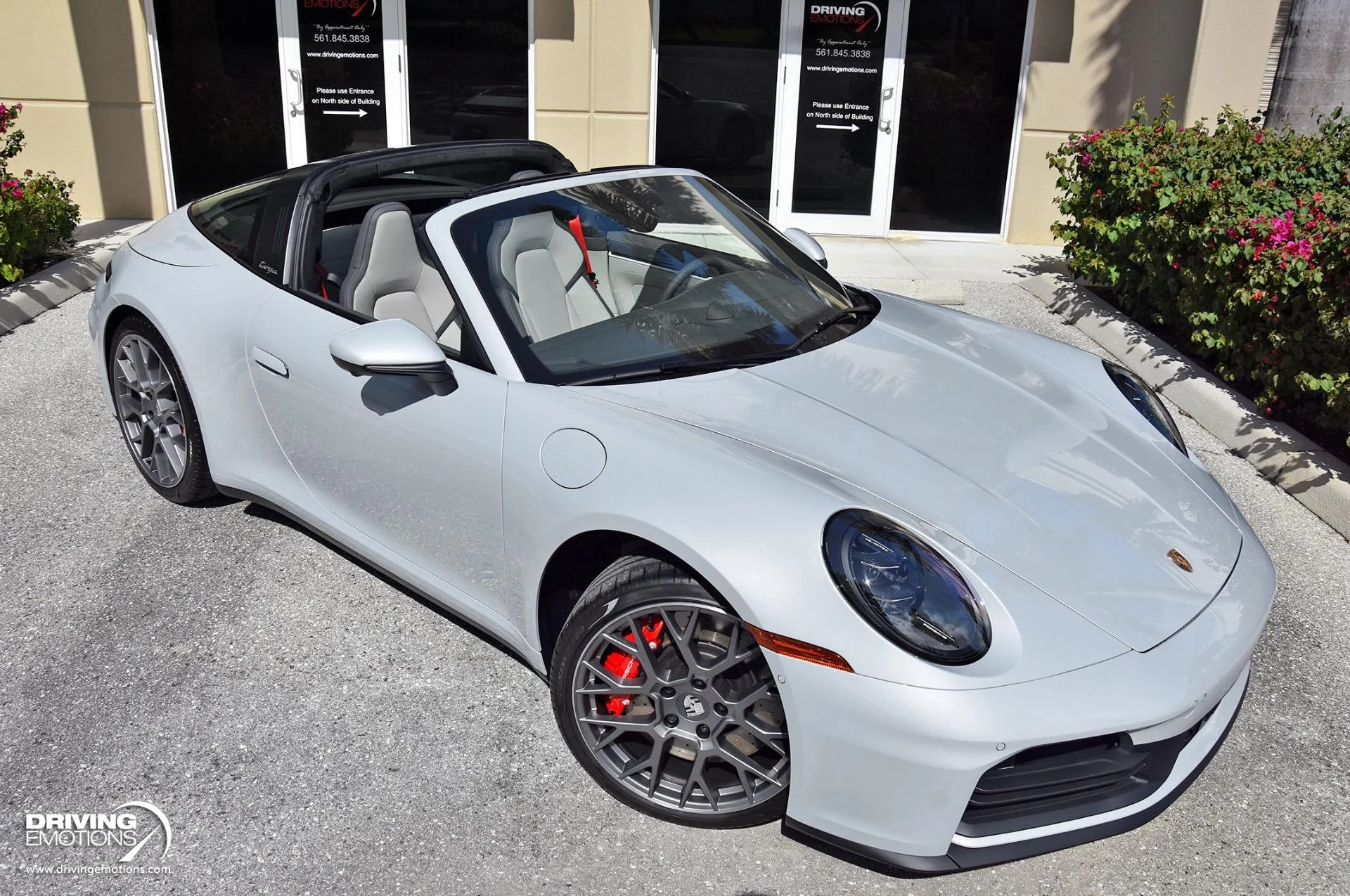 mph001_2704338875_898_p2_l_071e1e6999