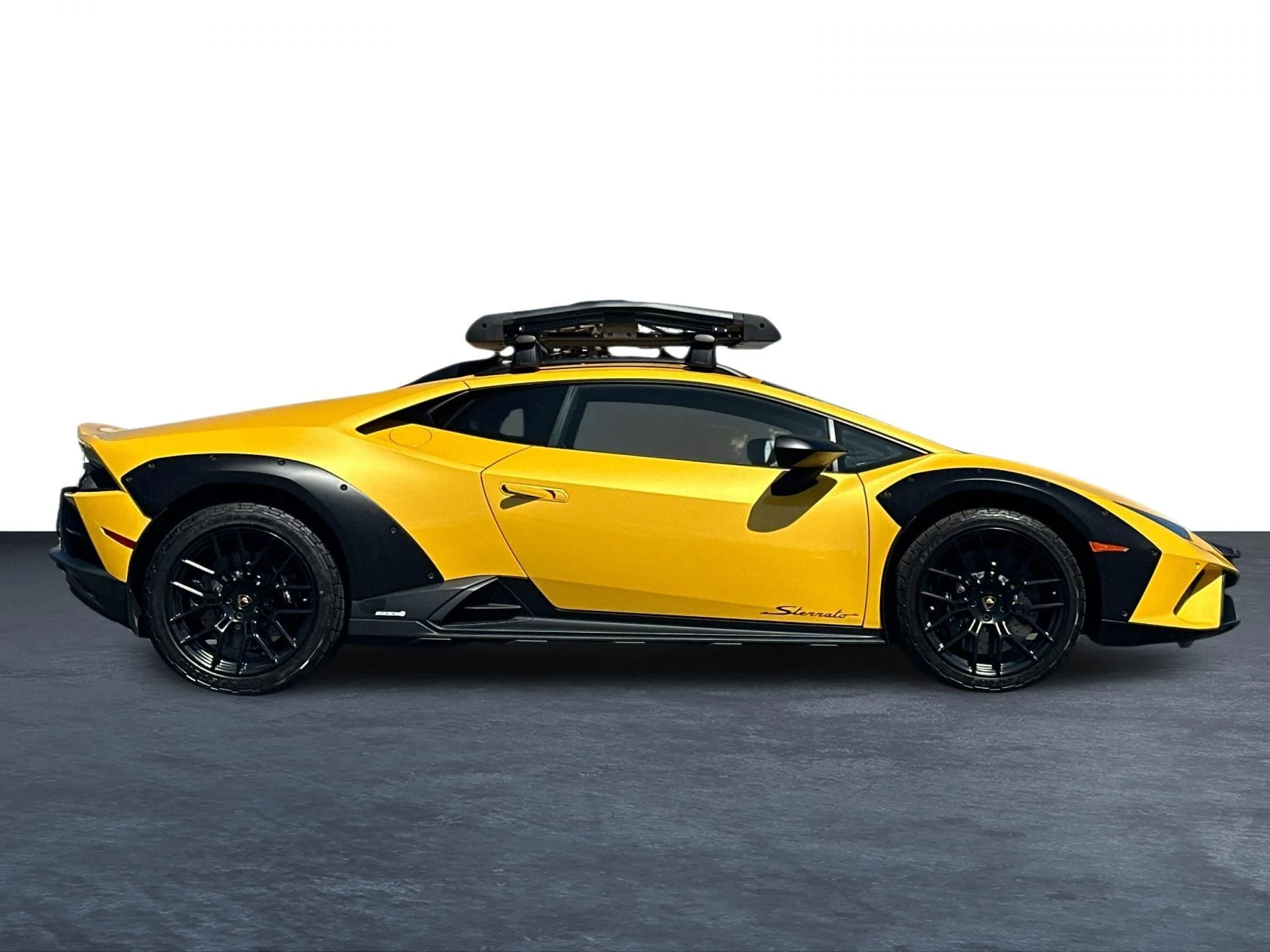 mph001_2713211039_Used_2023_Lamborghini_Huracan_Sterrato_Base_1747423525_daac7185d8