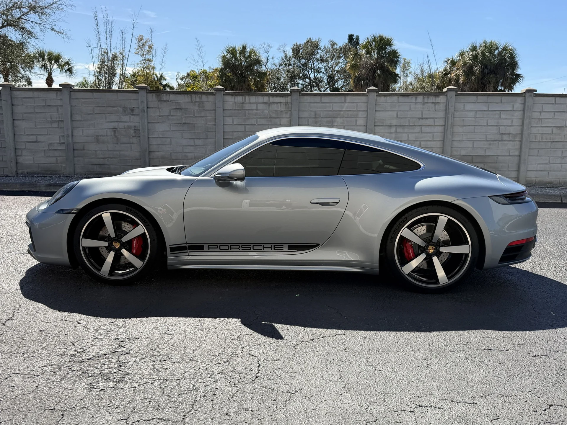 mph001_2714344040_090e2017a7c9935cad553d840310d46cx_990e9eca16