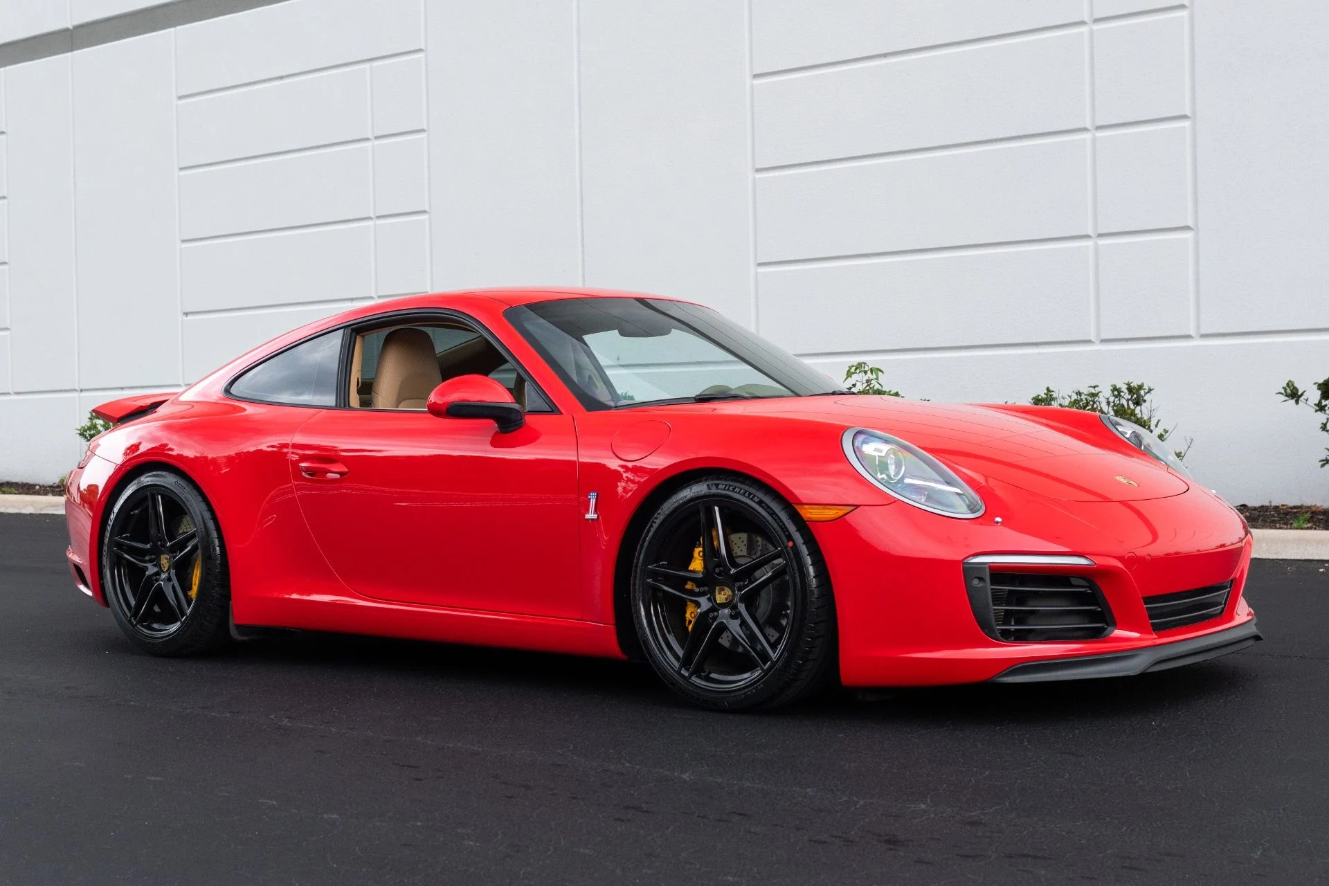 mph001_2723827726_Used_2017_Porsche_911_Carrera_1778631972_b77badf7c0