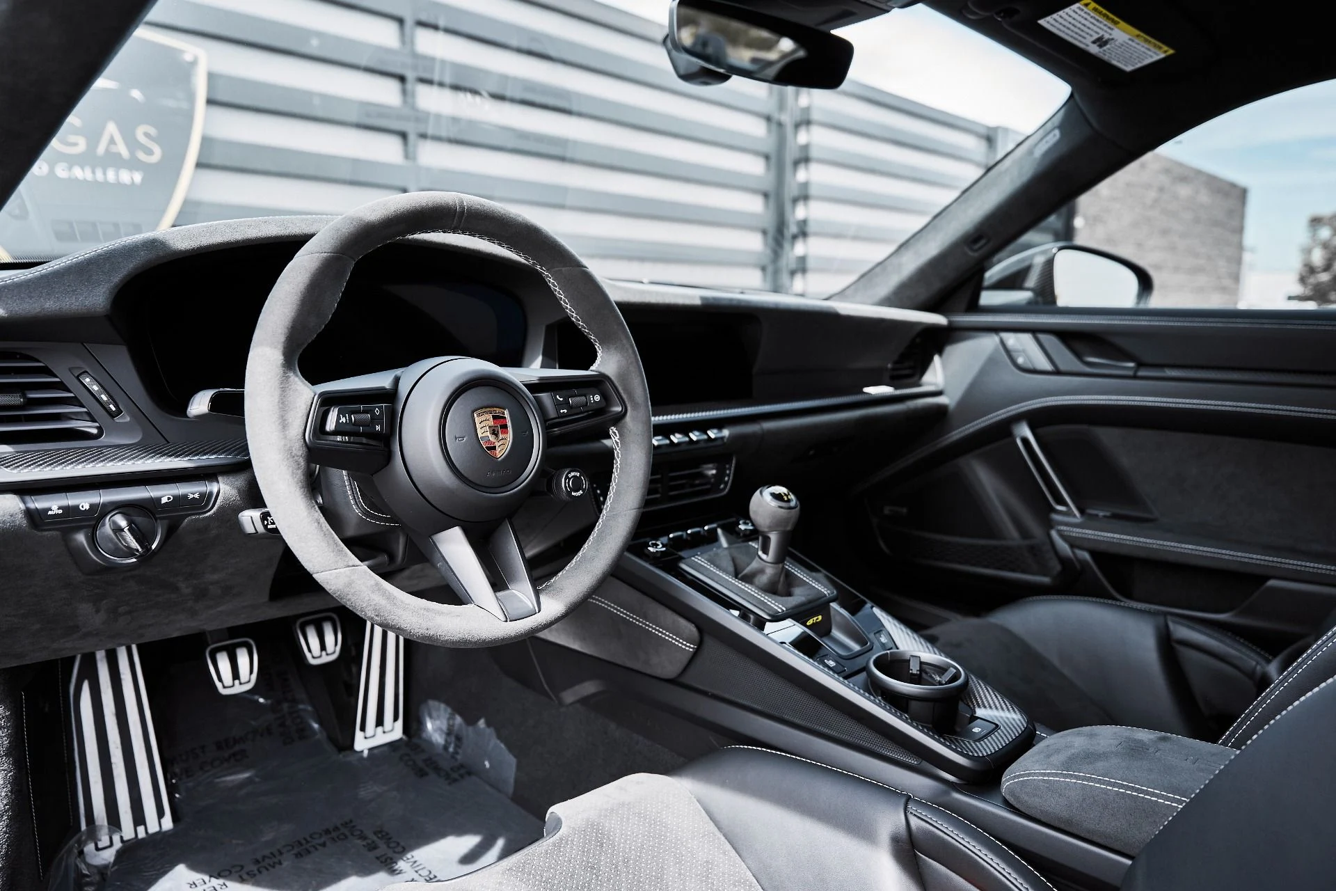 mph001_272643773_Used_2025_Porsche_911_GT_3_1775332832_ba8fa6e437