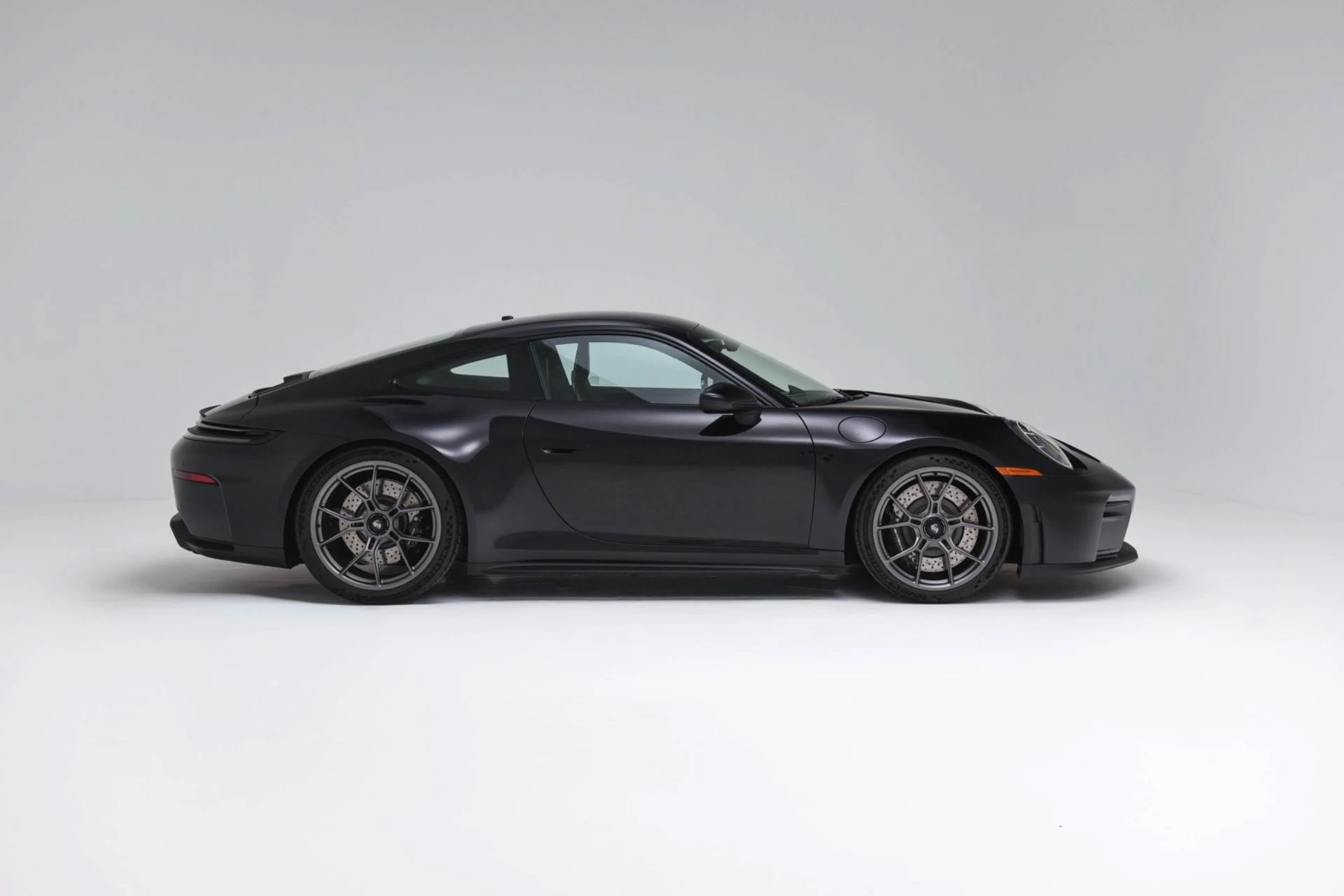 mph001_2726460540_Used_2026_Porsche_911_GT_3_Touring_1774627050_3790f1dc2b