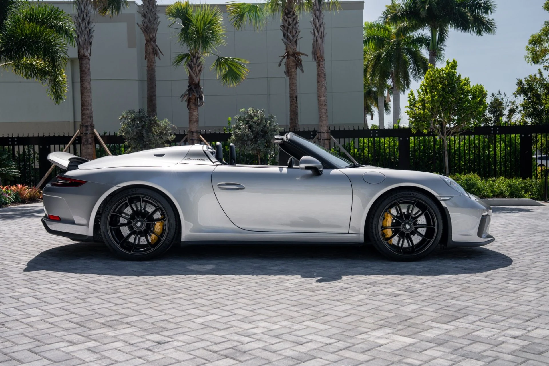mph001_2729846004_Used_2019_Porsche_911_Speedster_1781046579_b8c6e0388a