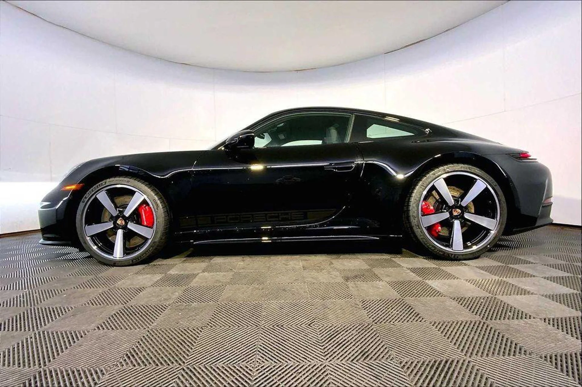 mph001_273501436_R0_Ge_B73q_T_Xtmc_R_Mz_A_Fz_KU_6_Uj_Qrk_710cd03678